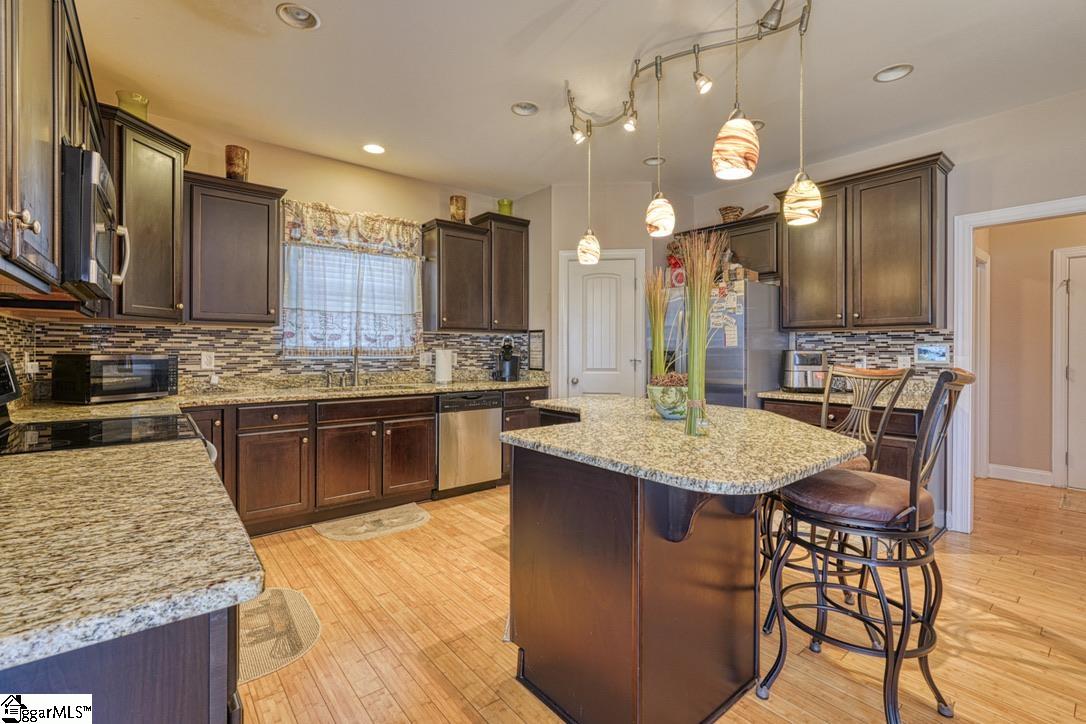 561 Ross Hill Road Gaffney, SC 29341