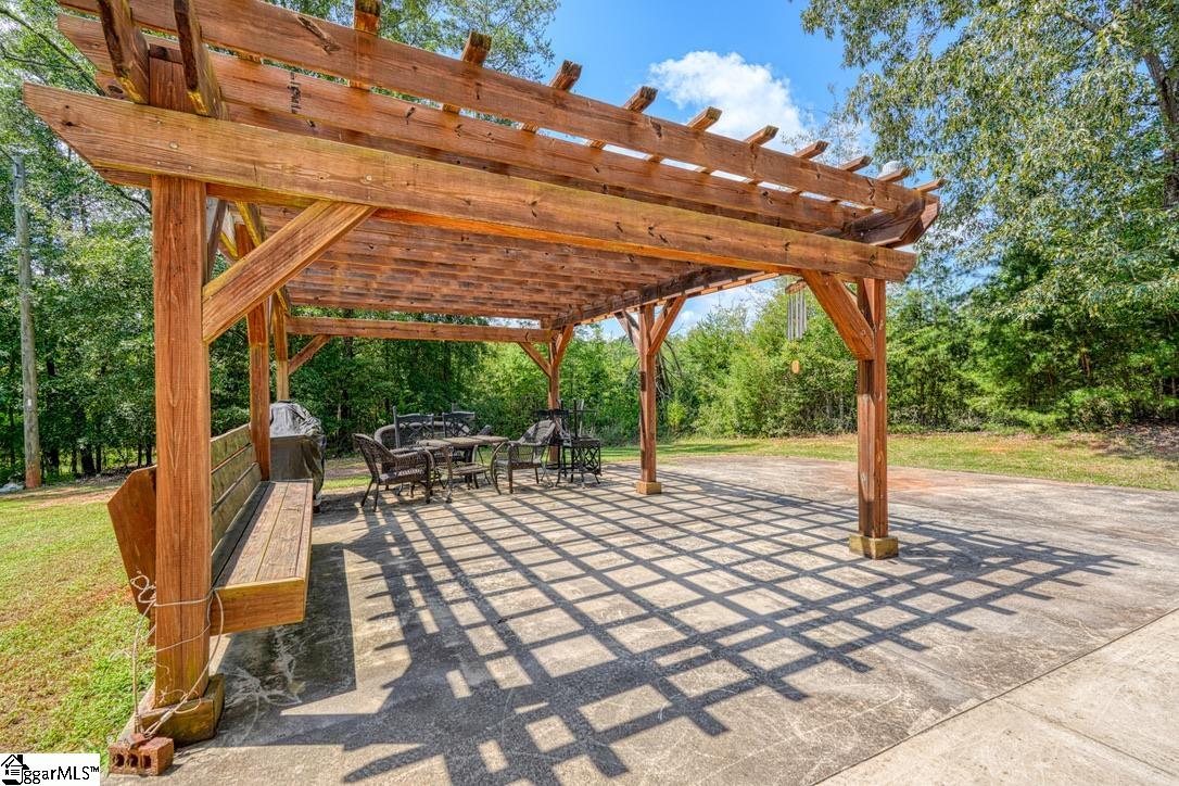 561 Ross Hill Road Gaffney, SC 29341