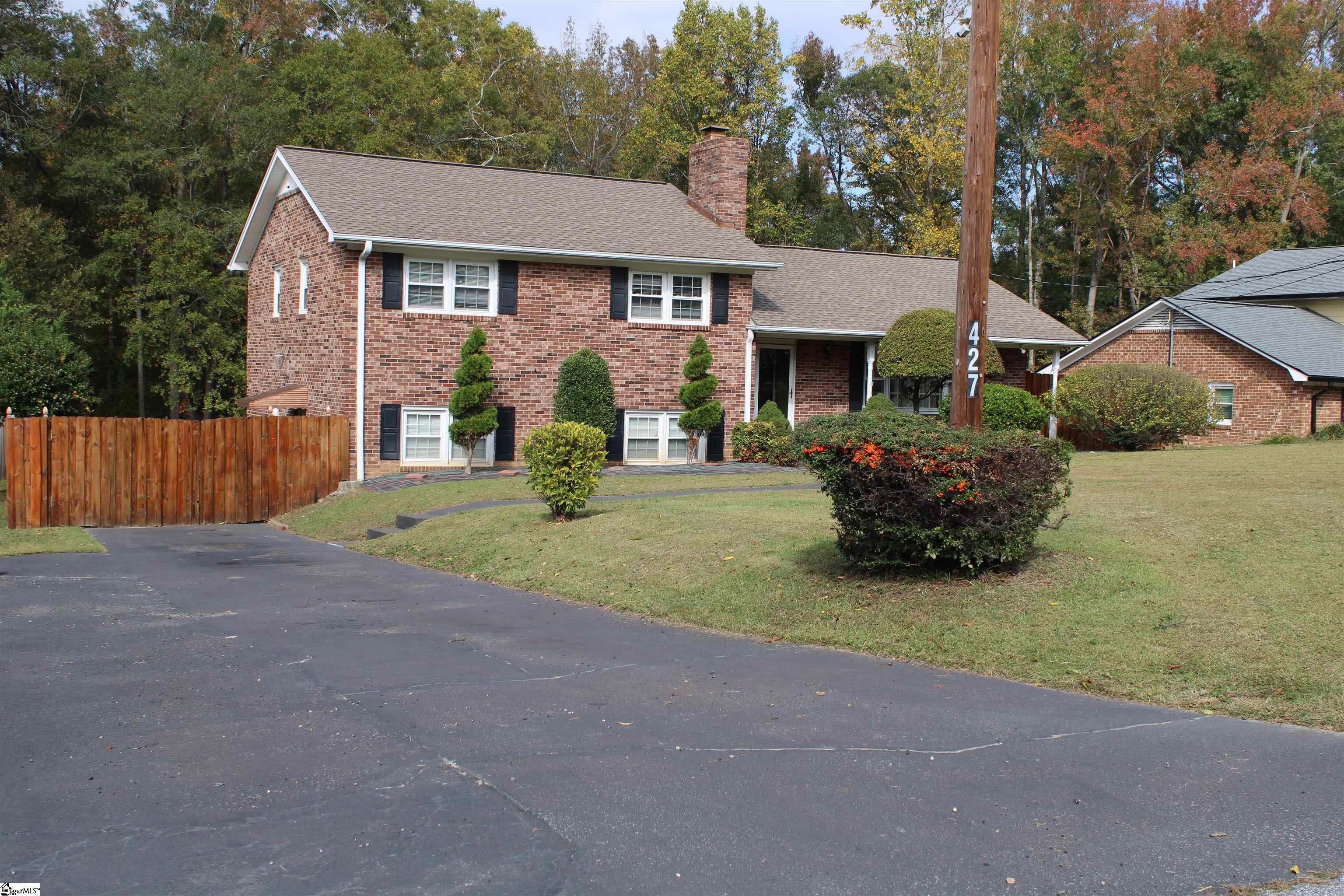 427 Fairhaven Drive Taylors, SC 29687
