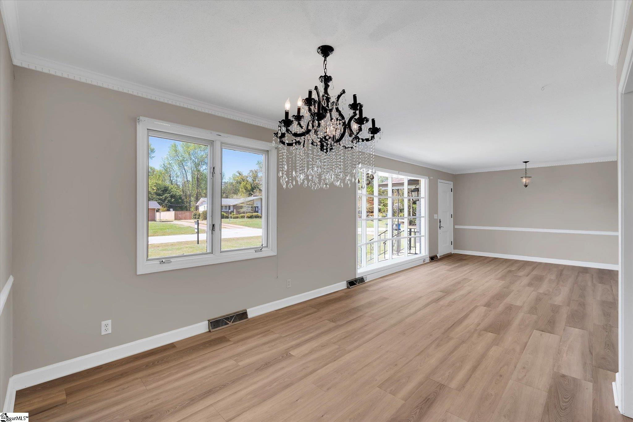 11 Eastcliffe Way Greenville, SC 29611