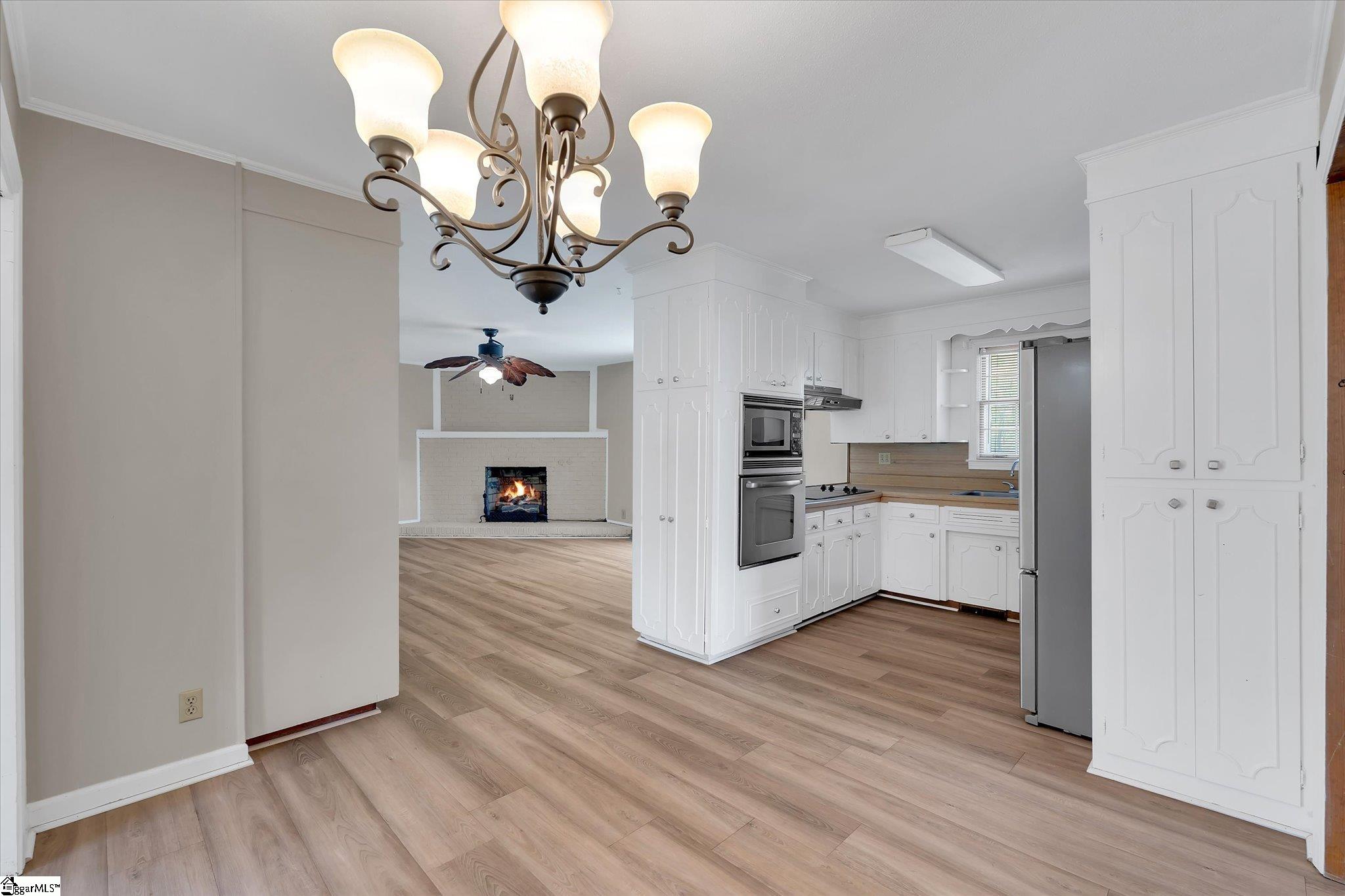 11 Eastcliffe Way Greenville, SC 29611