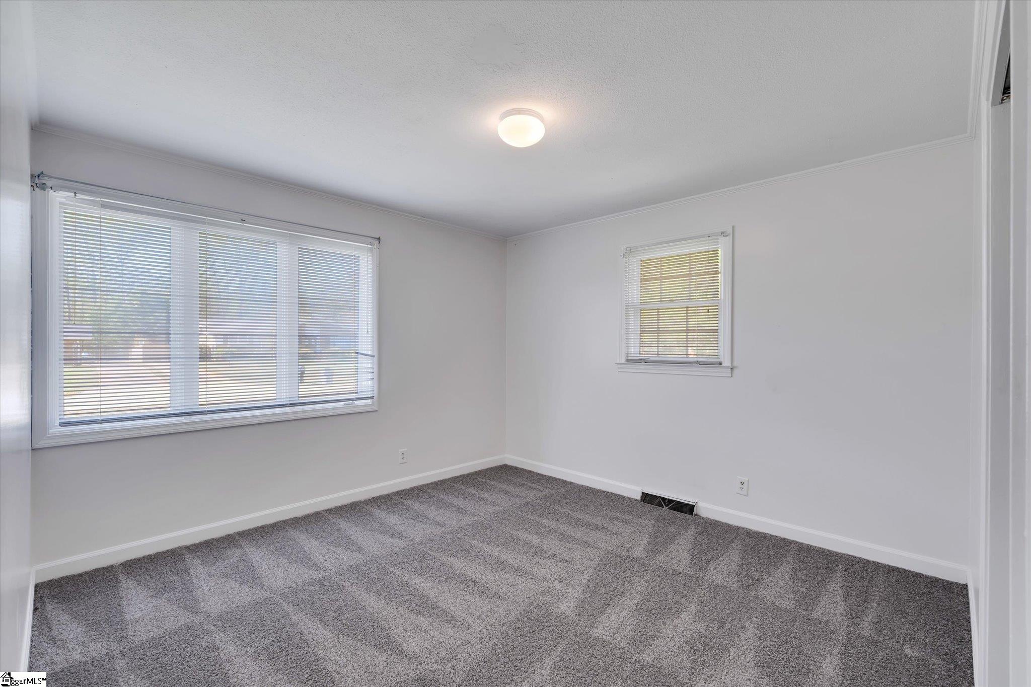 11 Eastcliffe Way Greenville, SC 29611
