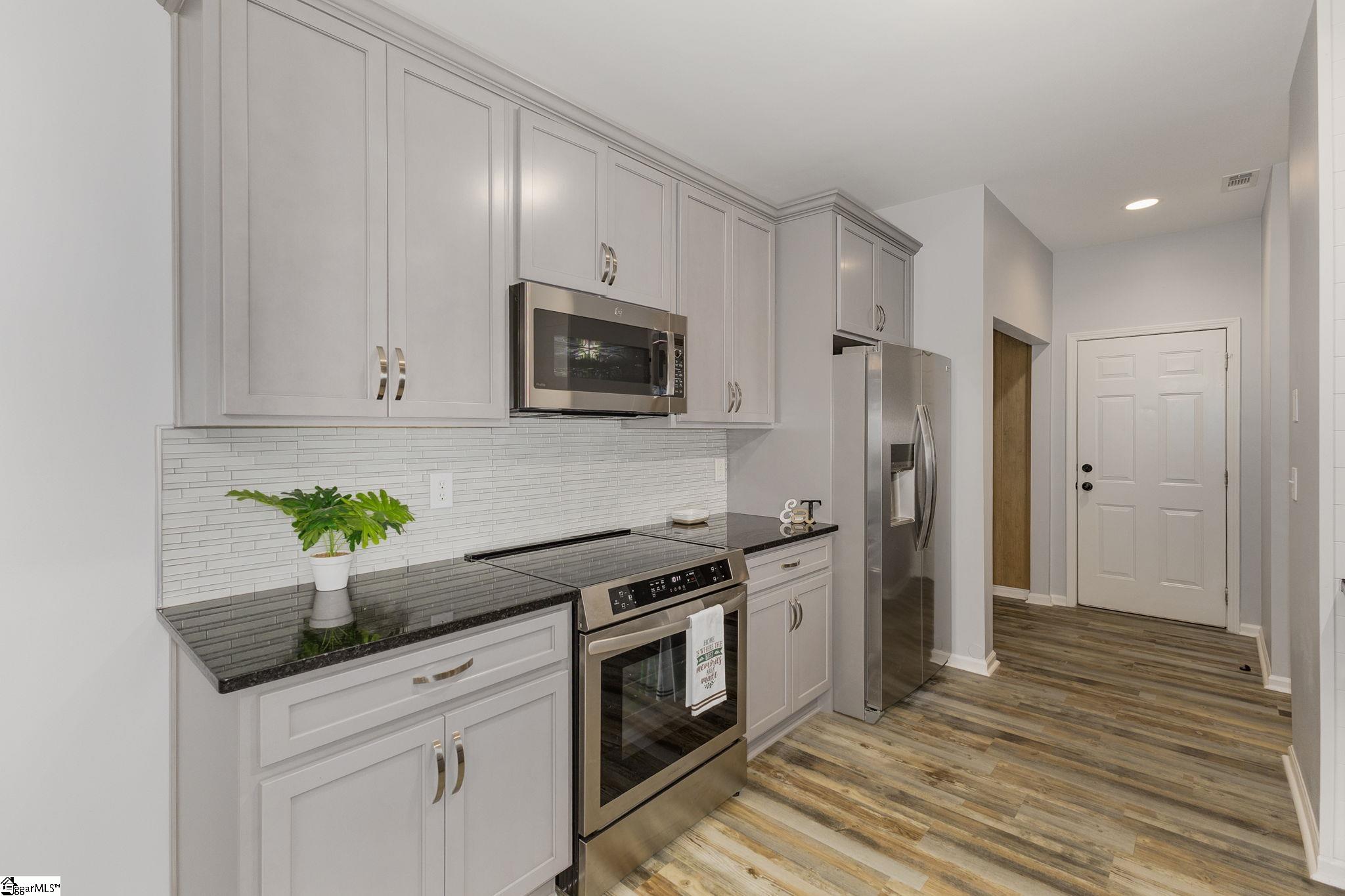 101 Pin Oak Court Easley, SC 29642