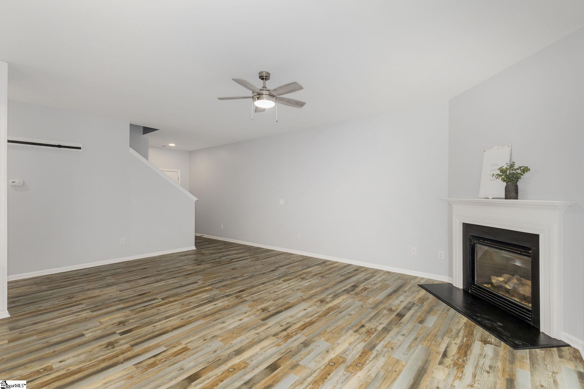 101 Pin Oak Court Easley, SC 29642