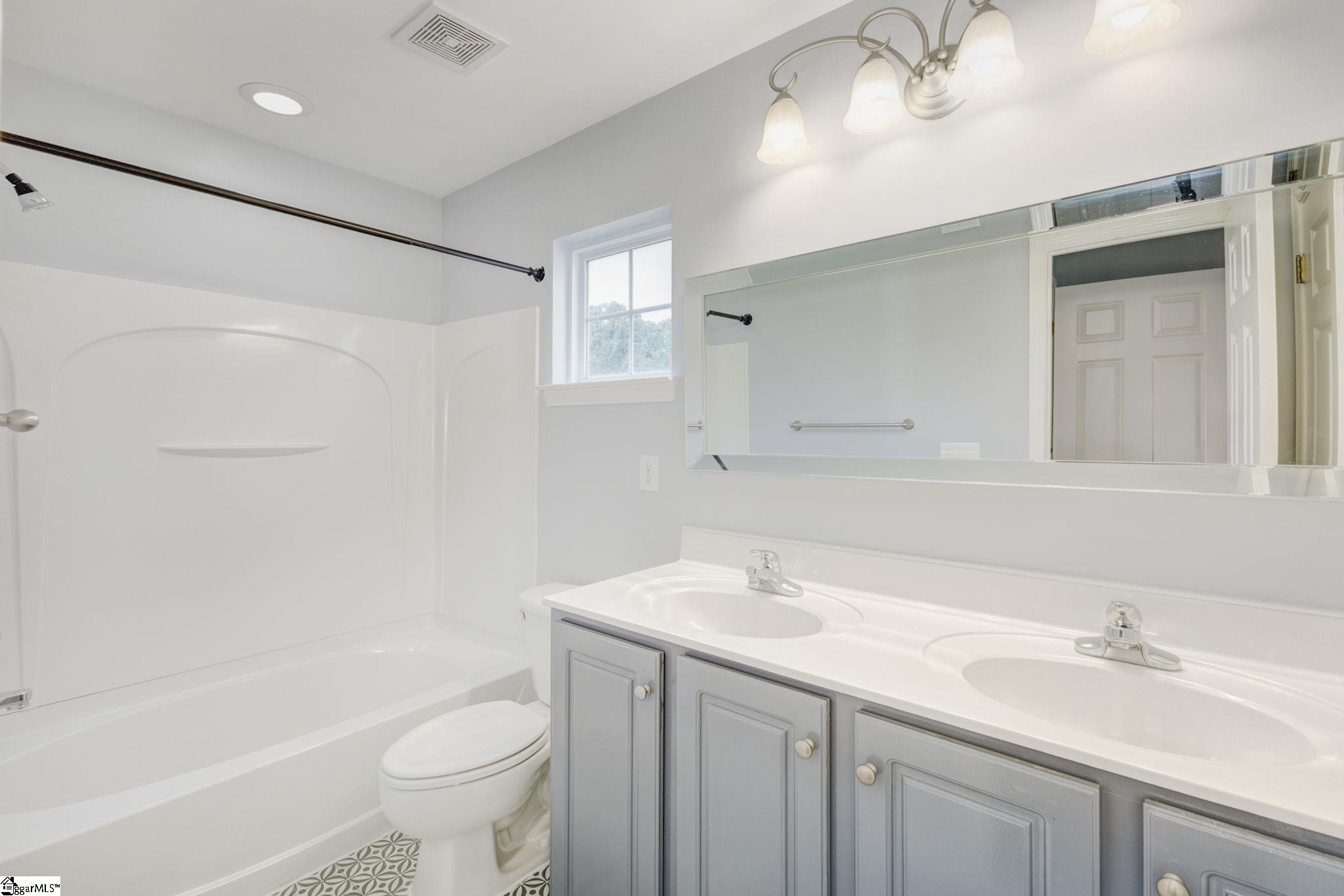 101 Pin Oak Court Easley, SC 29642