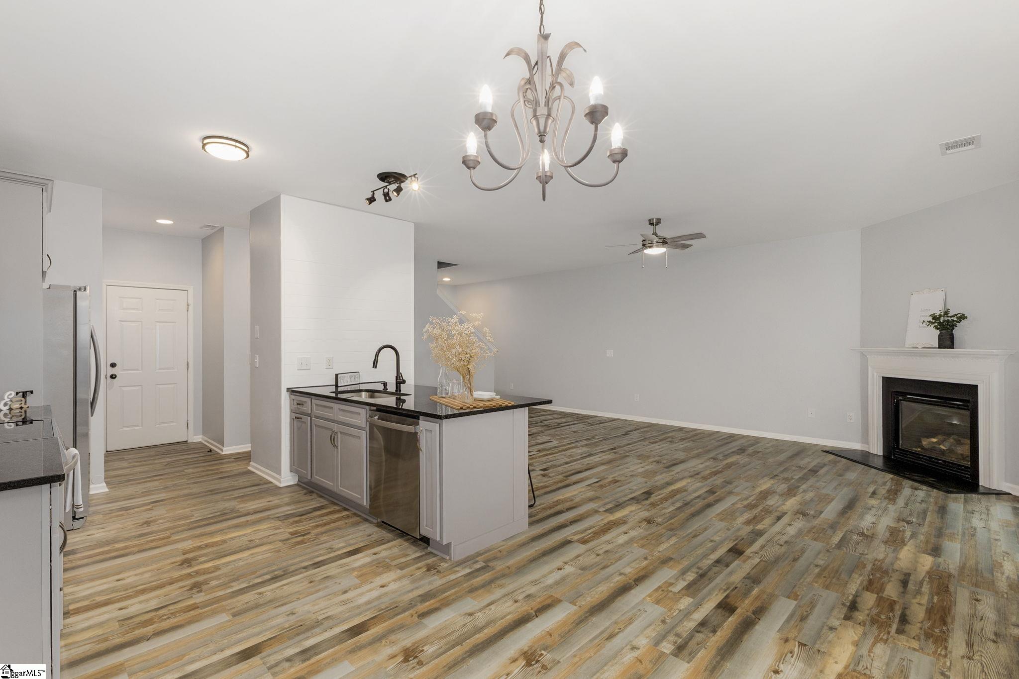 101 Pin Oak Court Easley, SC 29642