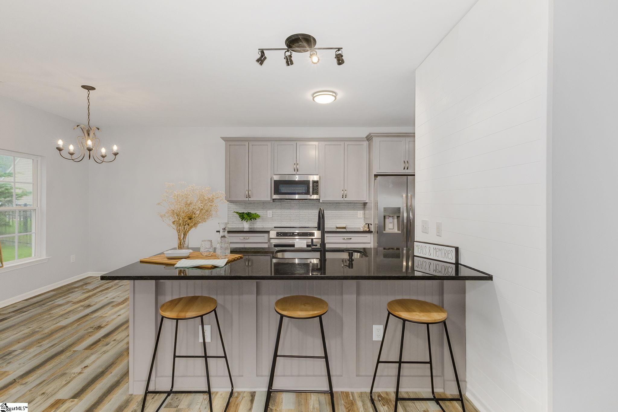 101 Pin Oak Court Easley, SC 29642