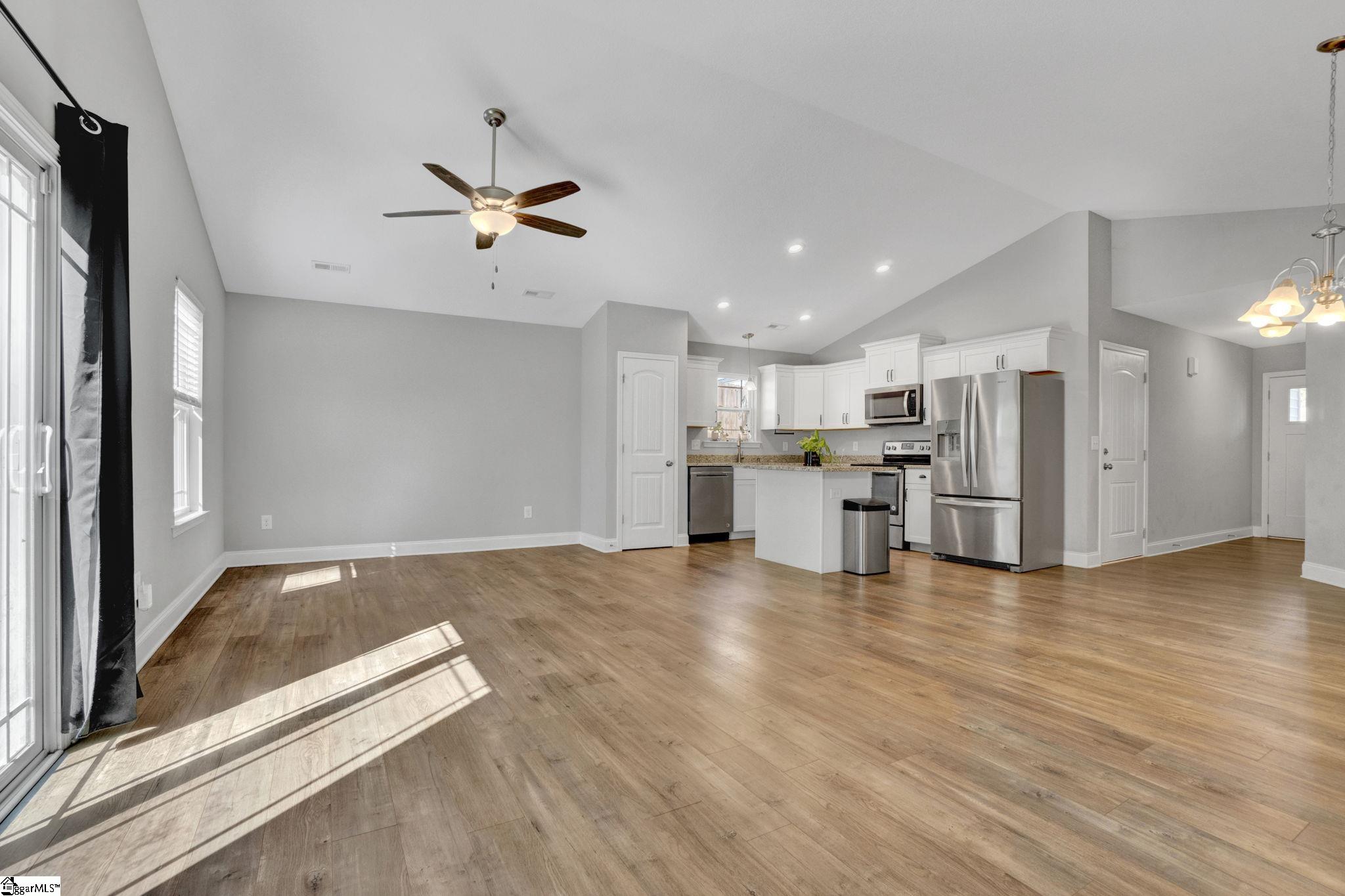 9 Willow Pines Court Spartanburg, SC 29303