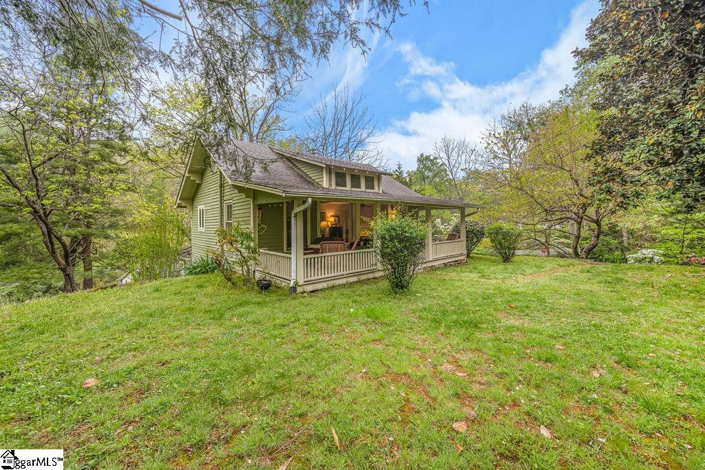 51 Embury Street Tryon, NC 28782
