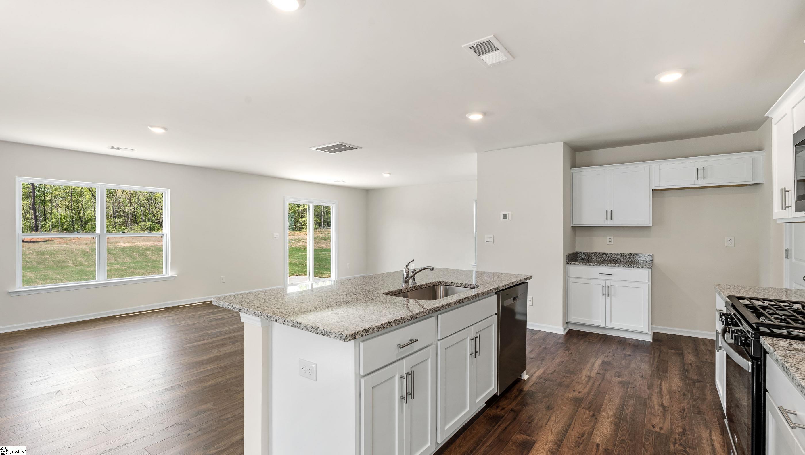 634 Evaleigh Street Woodruff, SC 29388