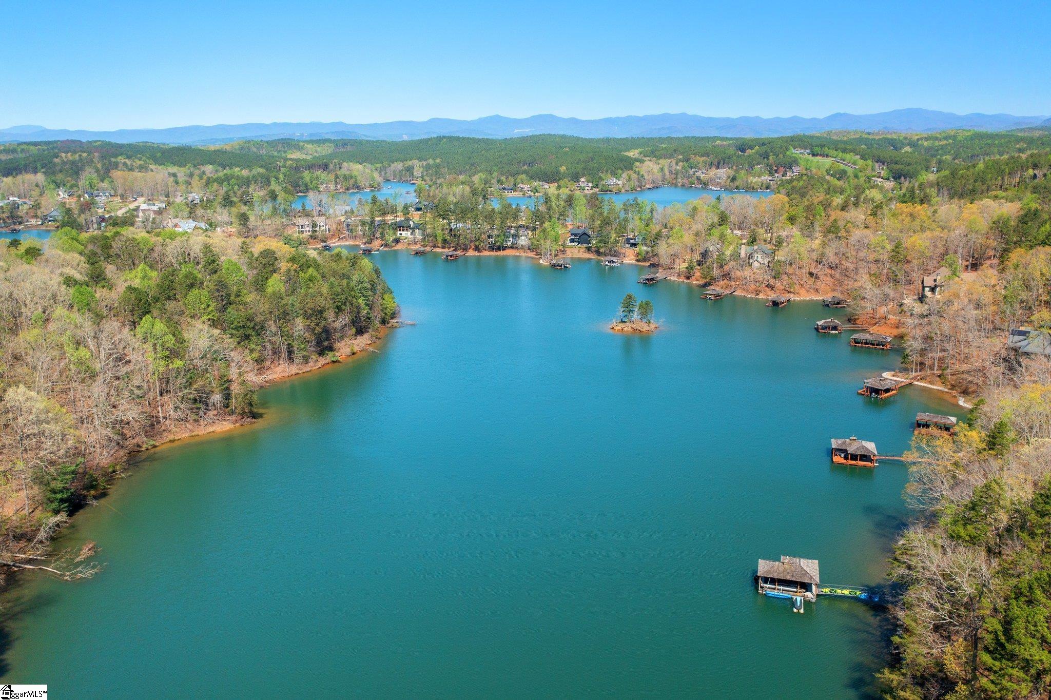 114 Peninsula Court Sunset, SC 29685