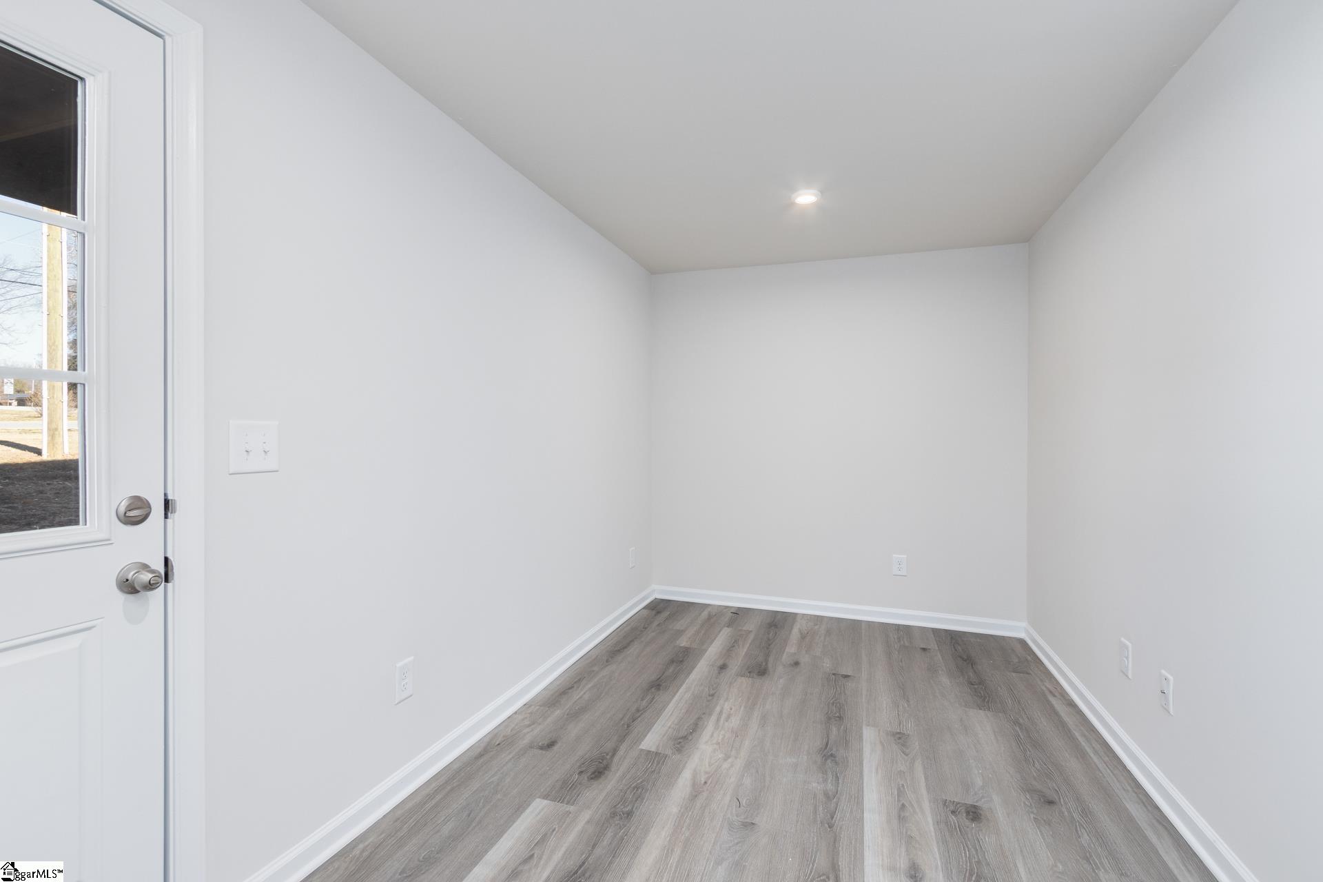 102 Verdant Leaf Way Greenville, SC 29617
