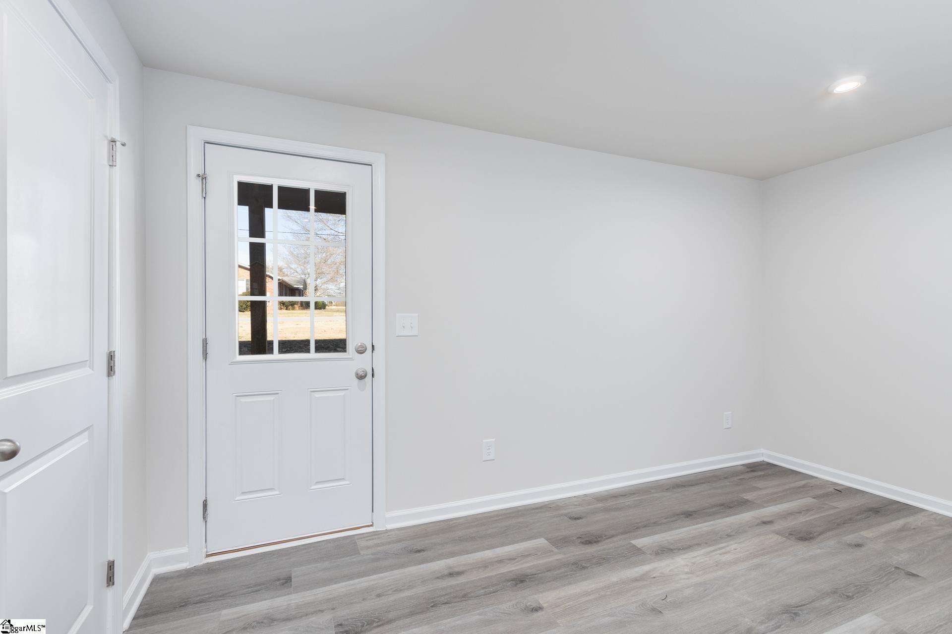 102 Verdant Leaf Way Greenville, SC 29617