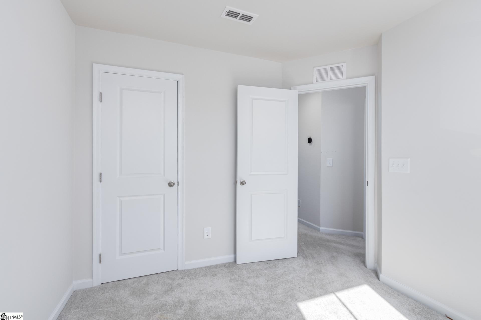 102 Verdant Leaf Way Greenville, SC 29617