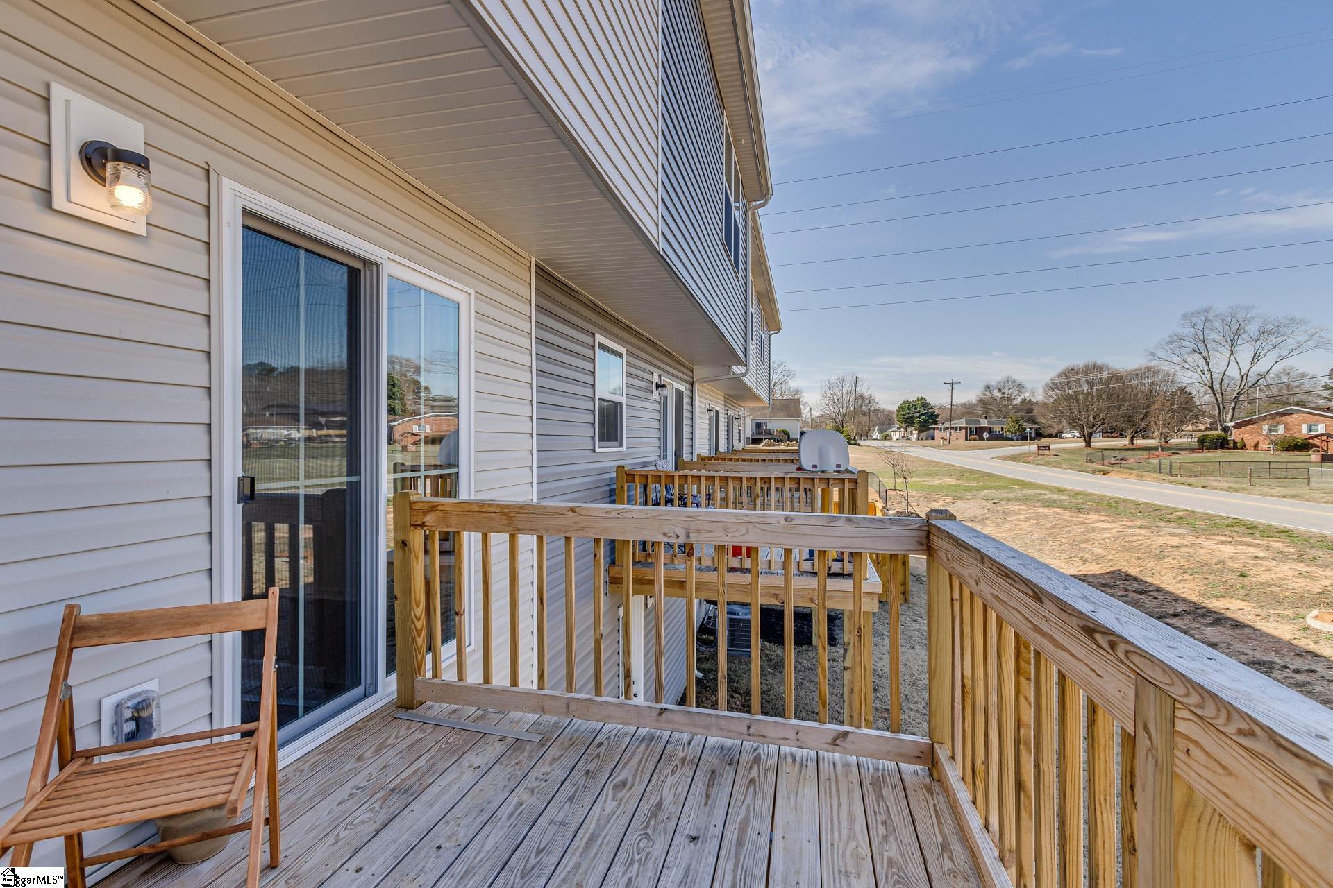 102 Verdant Leaf Way Greenville, SC 29617