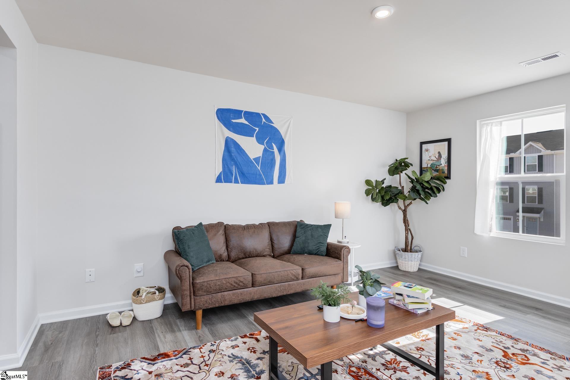 102 Verdant Leaf Way Greenville, SC 29617