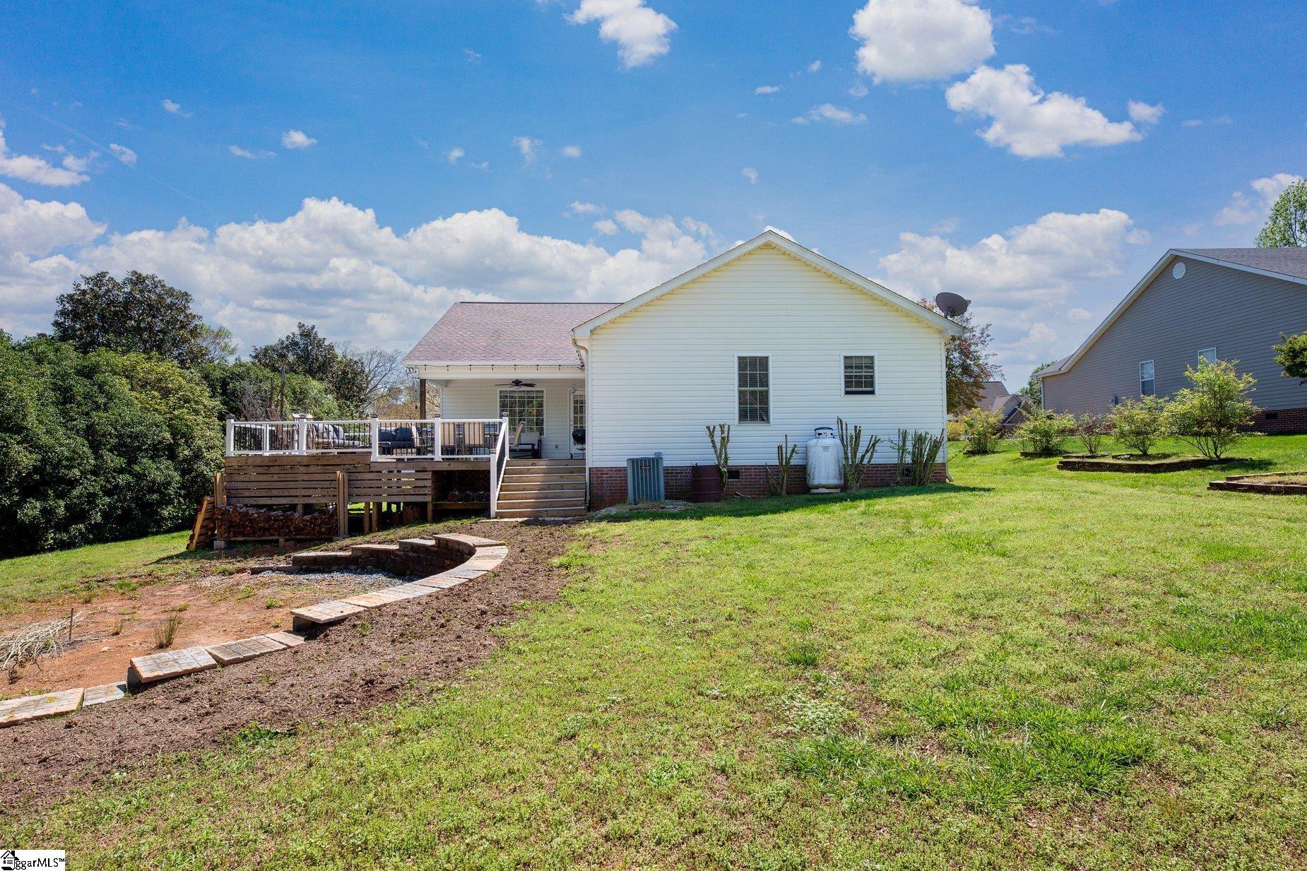 27 Raynes Court Taylors, SC 29687