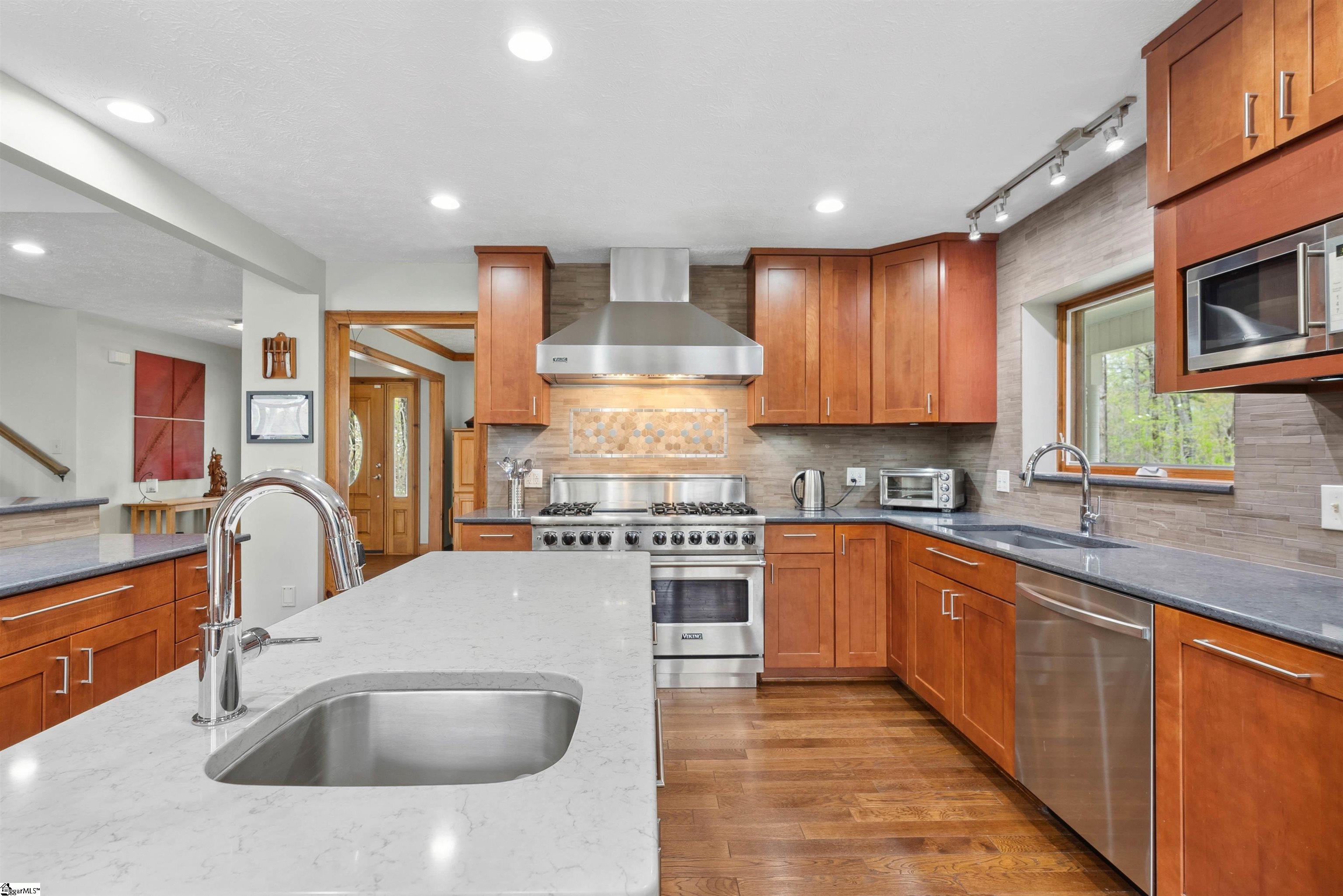 116 Dorothy Lane Pickens, SC 29671
