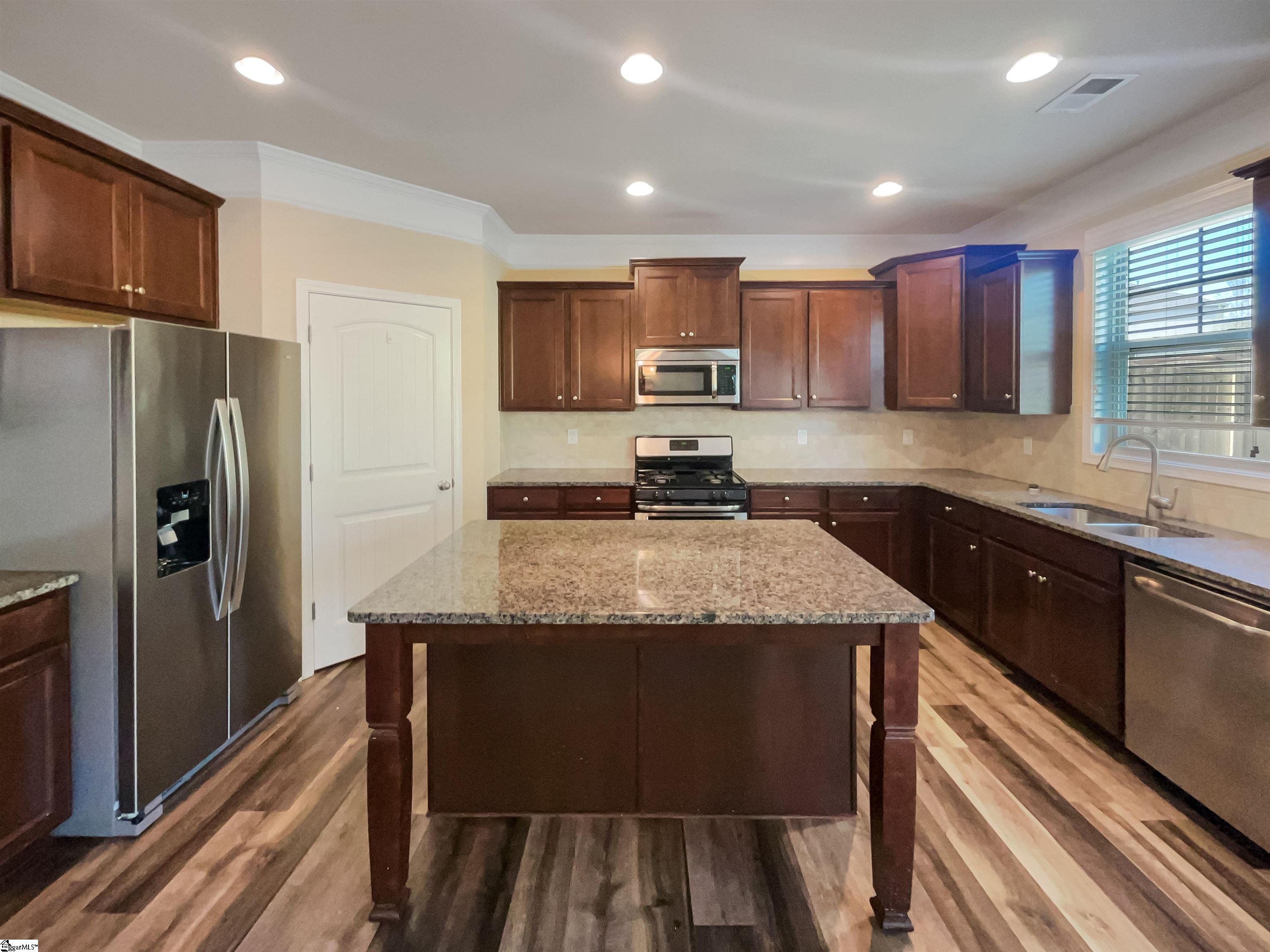 208 Moonstone Lane Duncan, SC 29334