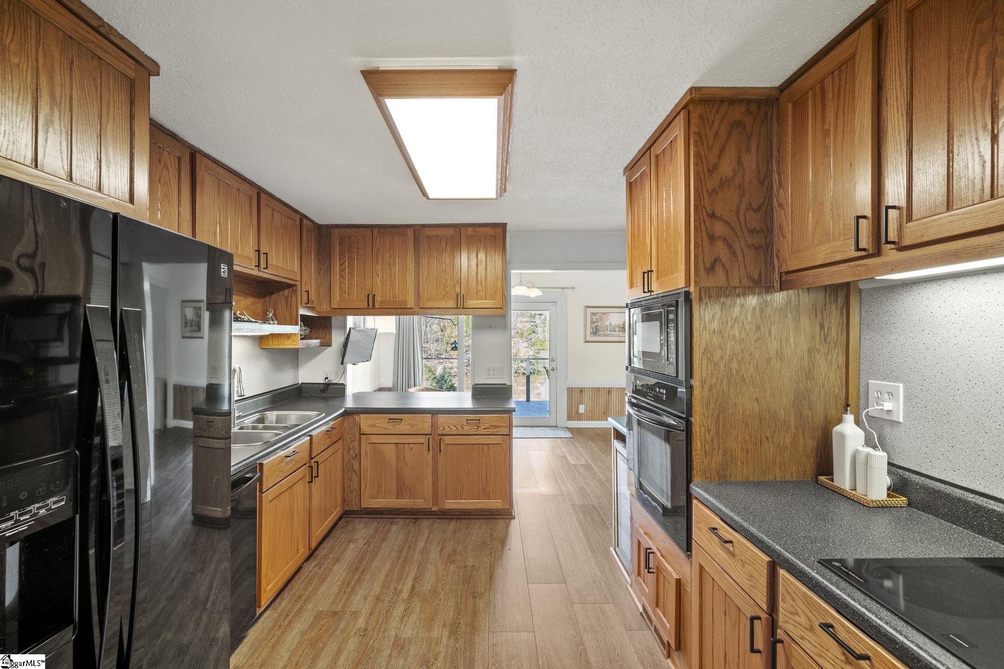41 Lake Ridge Drive Greenville, SC 29611