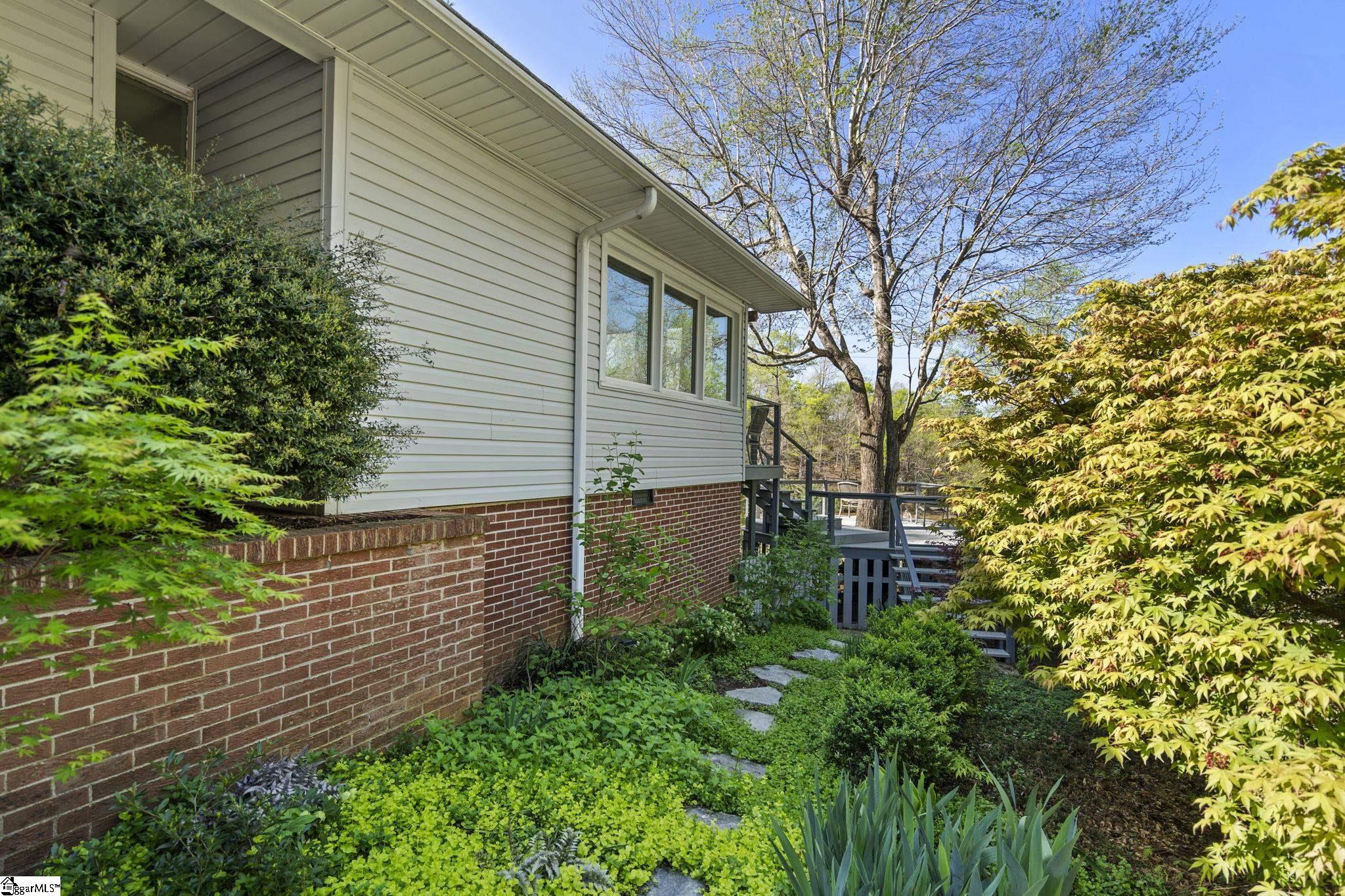 41 Lake Ridge Drive Greenville, SC 29611