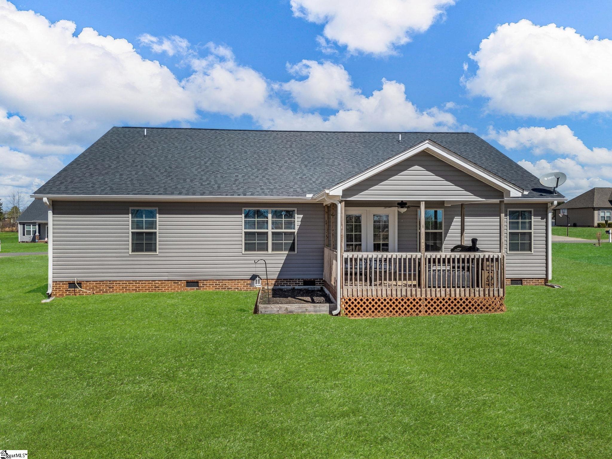 218 Little Man Drive Boiling Springs, SC 29316