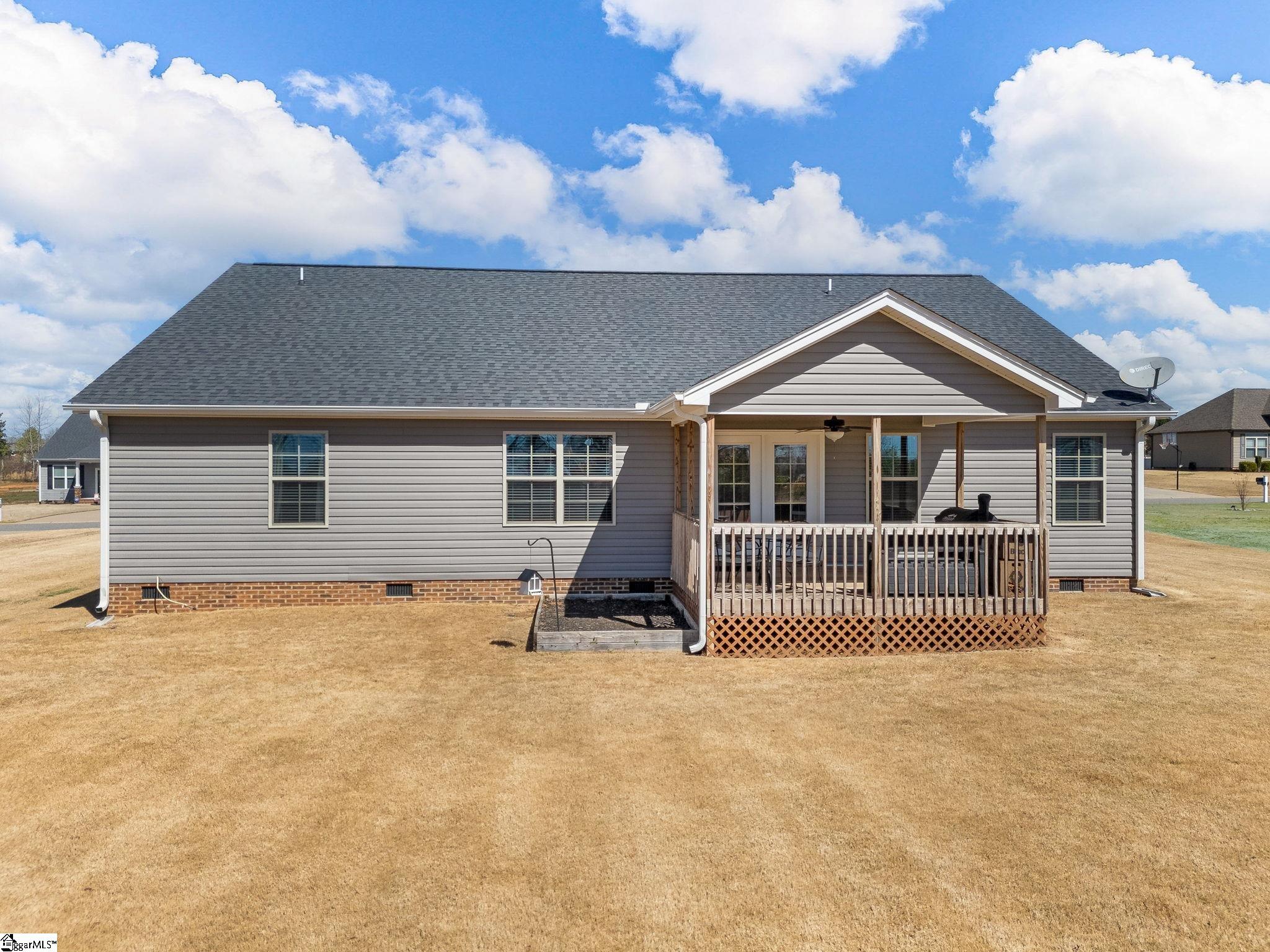 218 Little Man Drive Boiling Springs, SC 29316