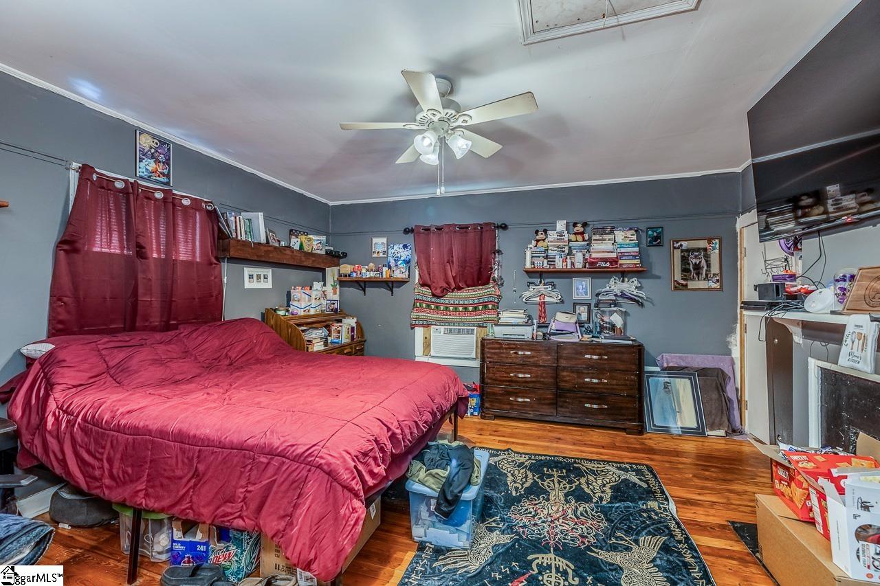 2 Woodward Street Greenville, SC 29611