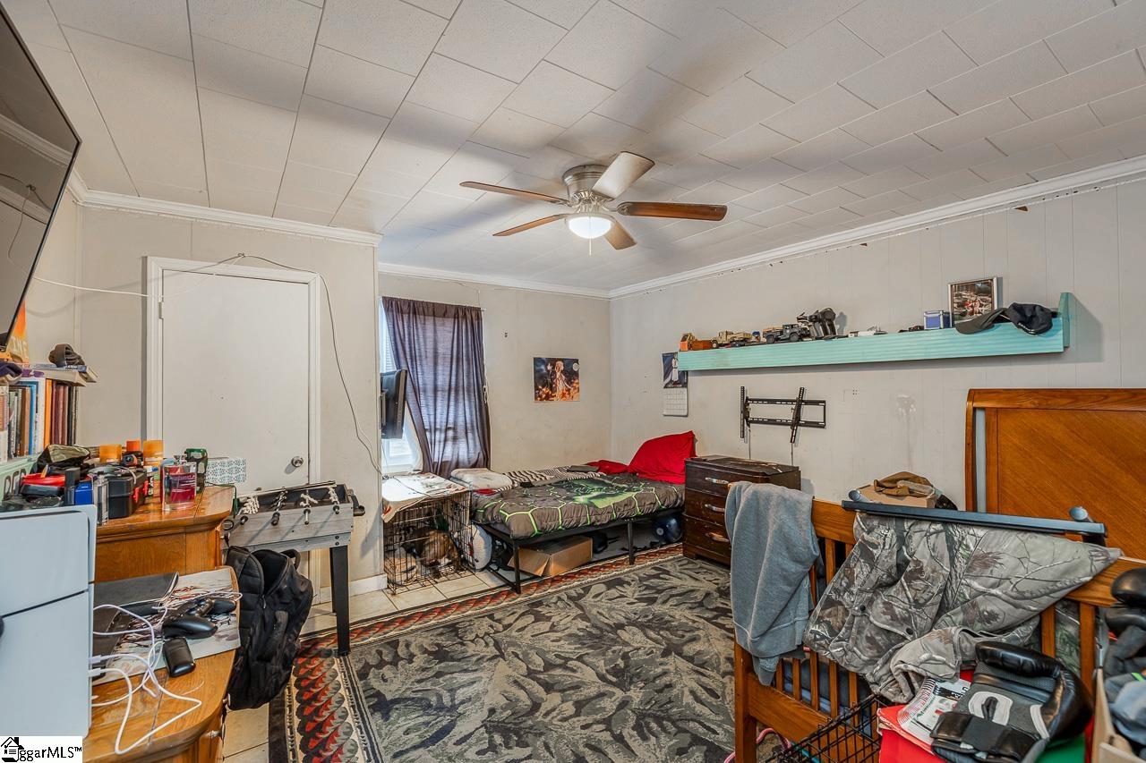 2 Woodward Street Greenville, SC 29611