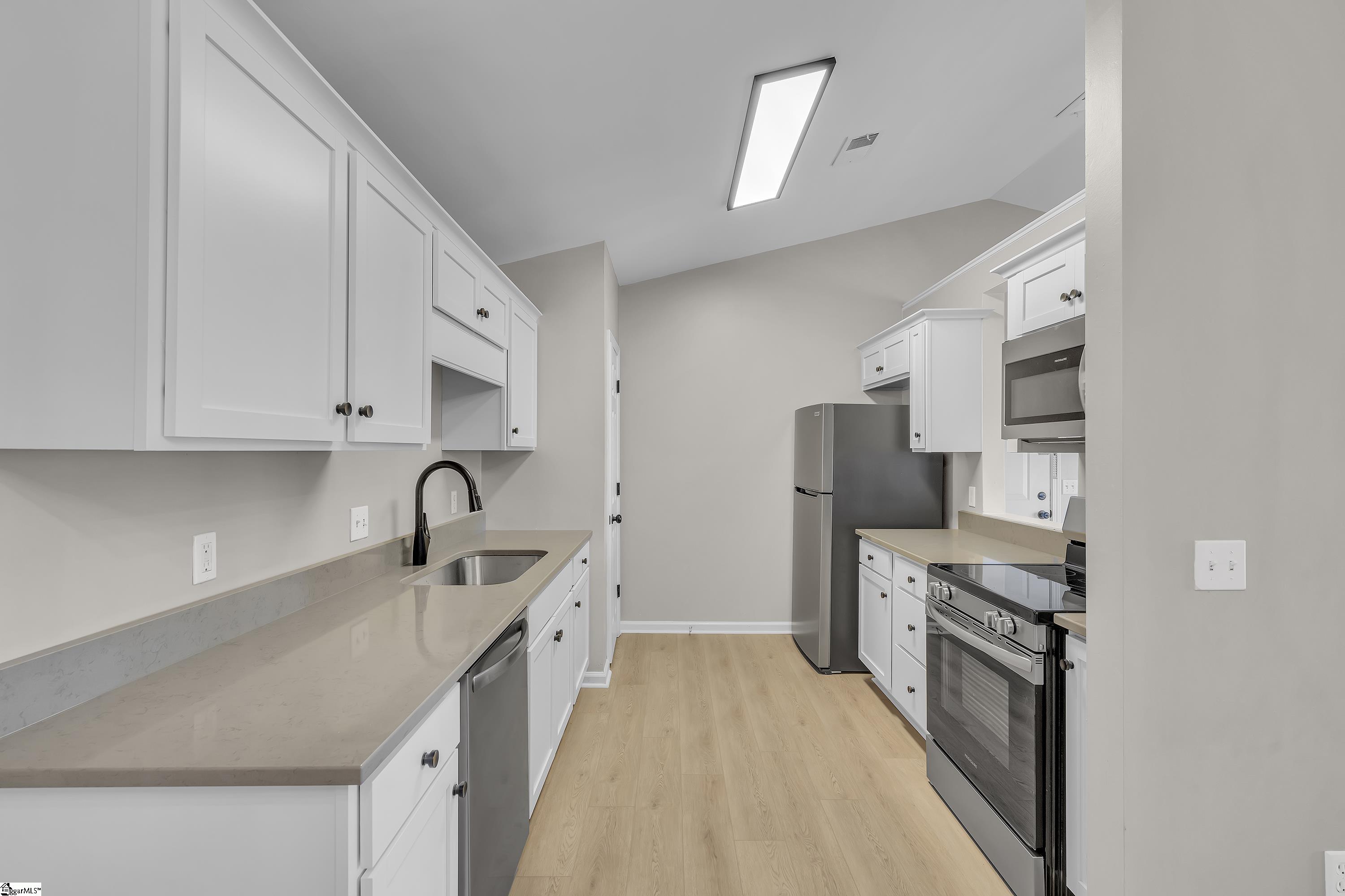 Homes for sale in Greer, SC | 805 Pelham Square Way, Greer, SC 29650 | MLS# 1554223