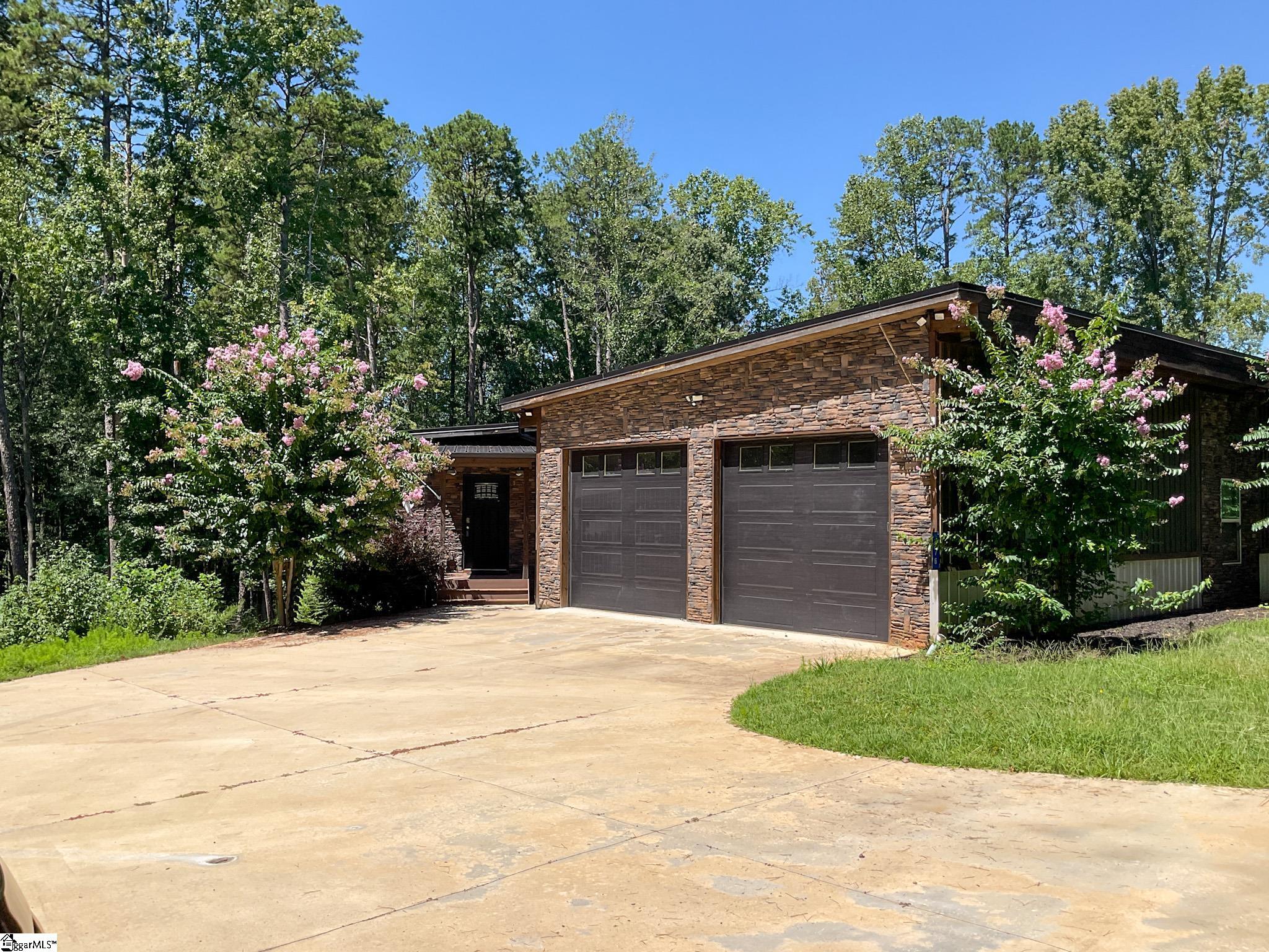 676 N Port Bass Drive Fair Play, SC 29643-2042