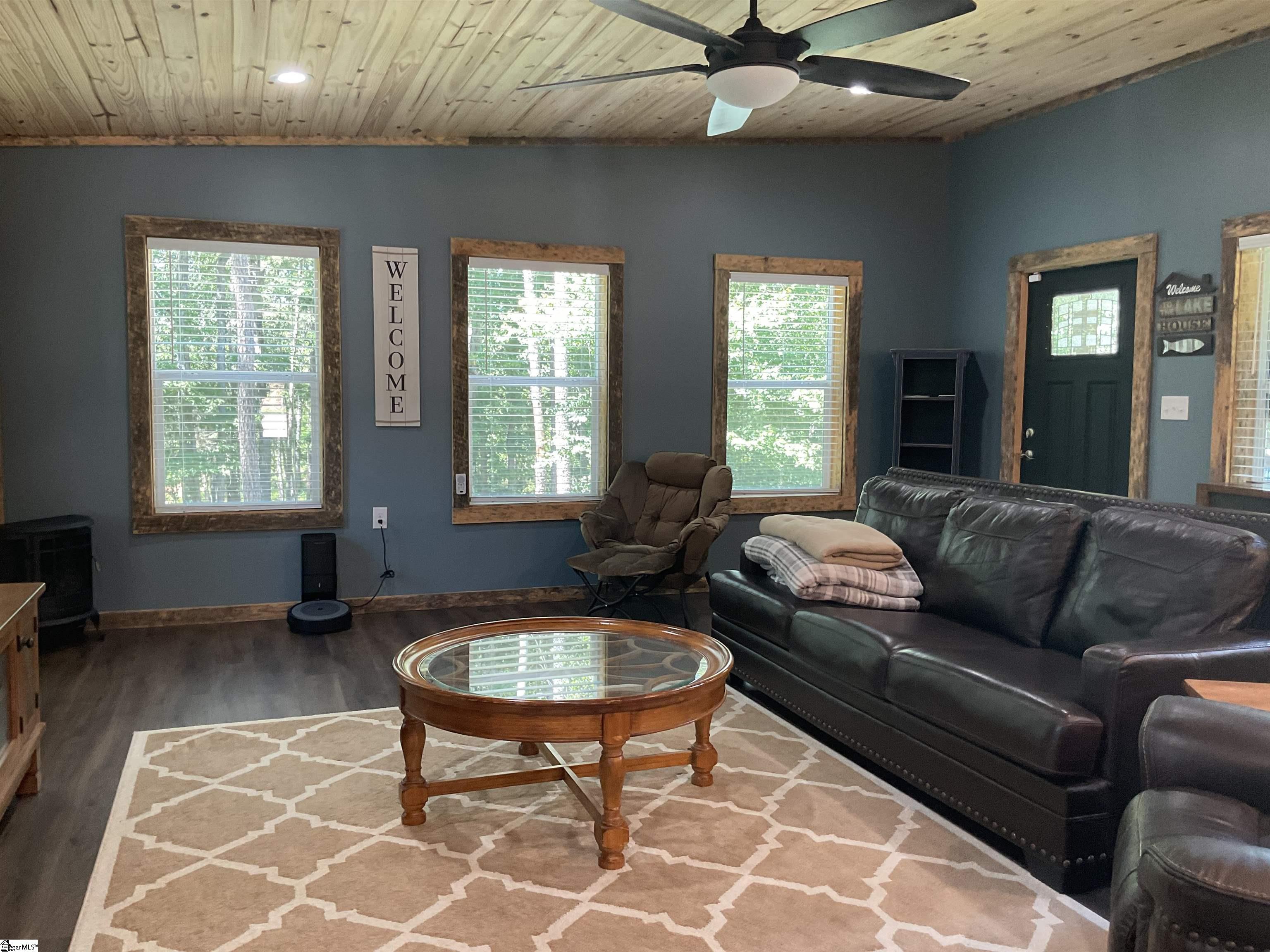 676 N Port Bass Drive Fair Play, SC 29643-2042
