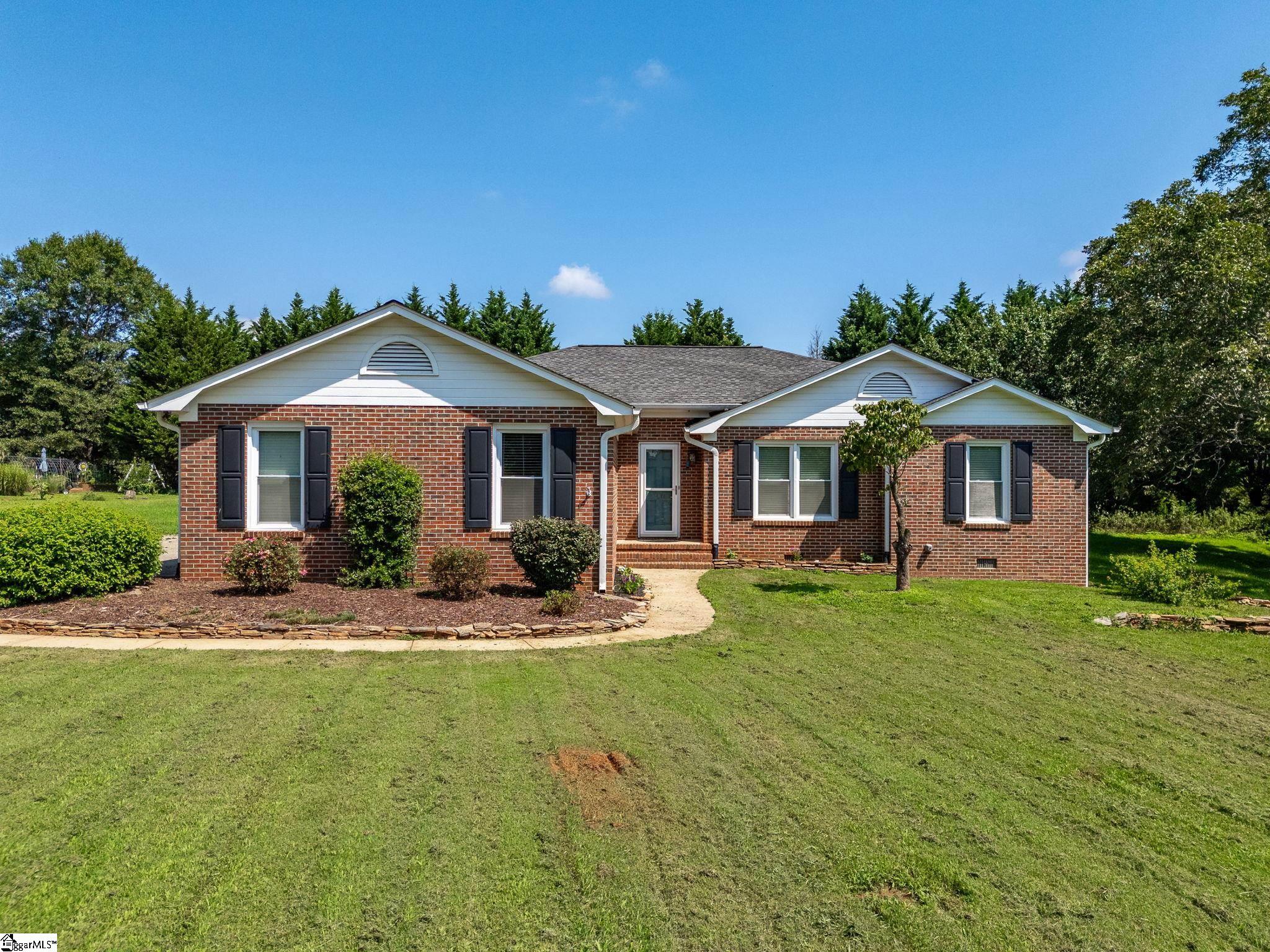 110 Miller Springs Drive Moore, SC 29369