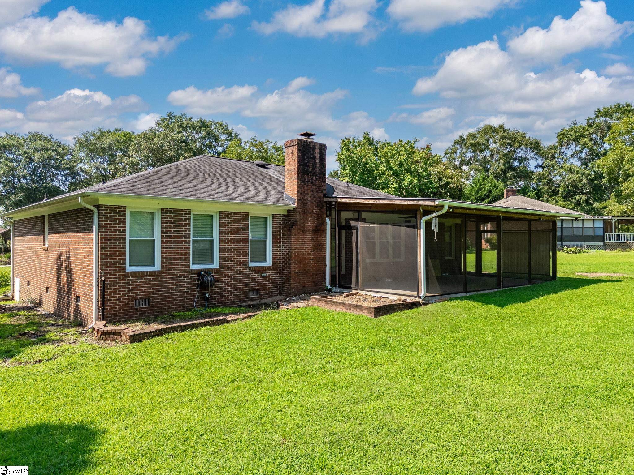 110 Miller Springs Drive Moore, SC 29369