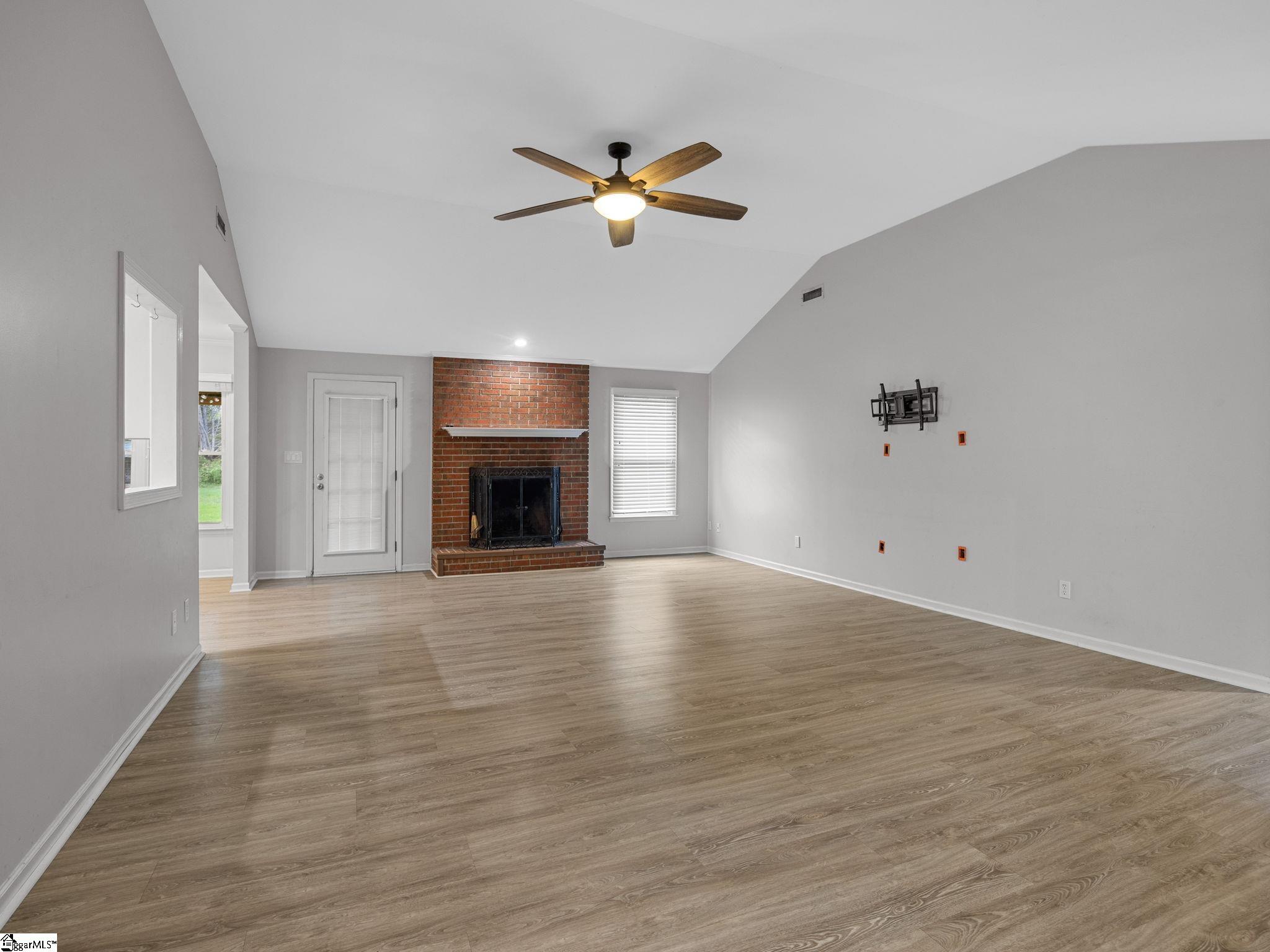 110 Miller Springs Drive Moore, SC 29369