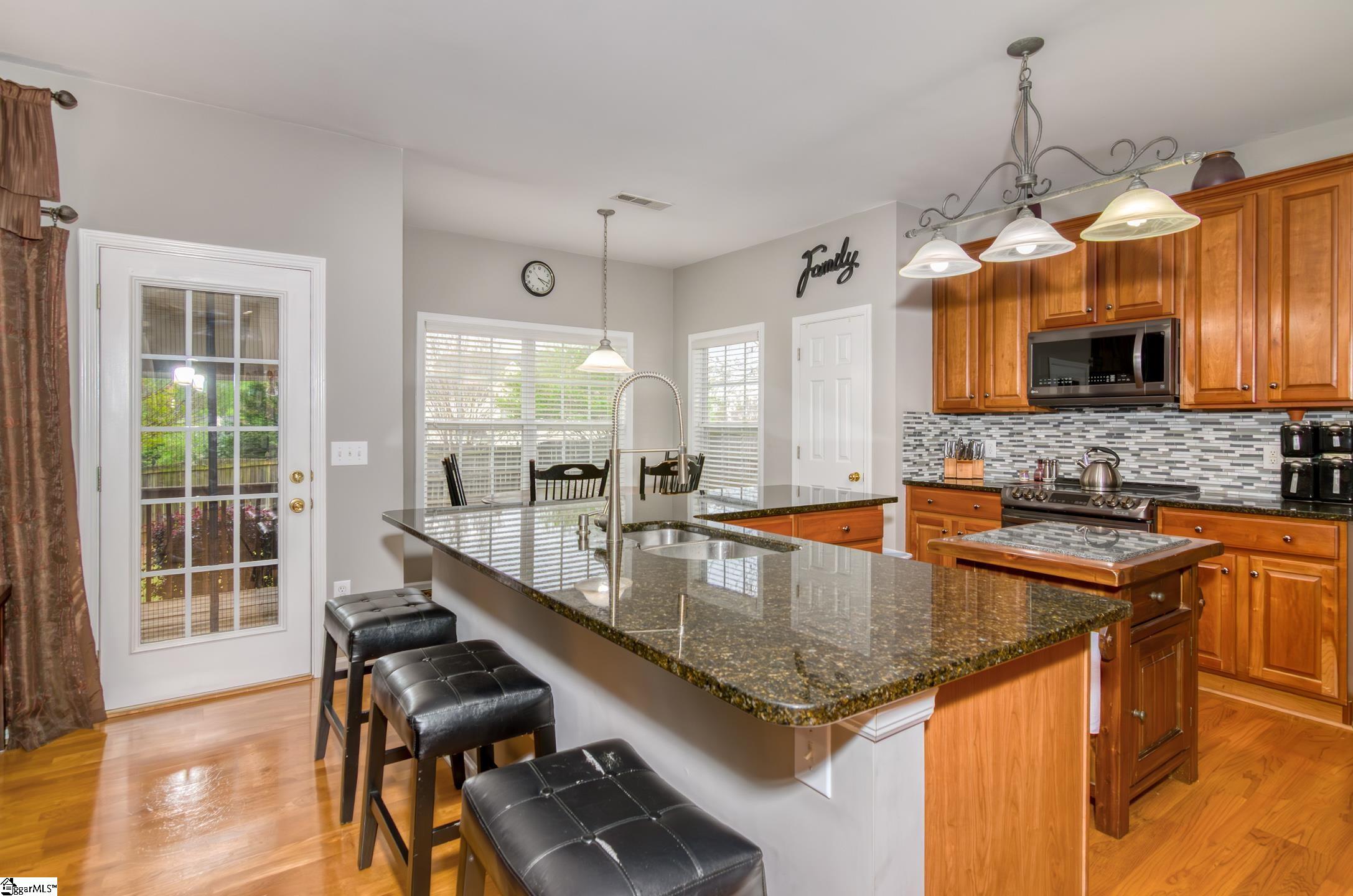 606 Greening Drive Simpsonville, SC 29681