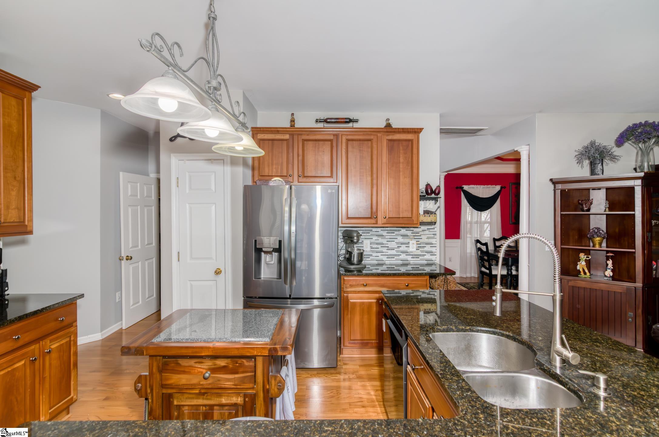 606 Greening Drive Simpsonville, SC 29681