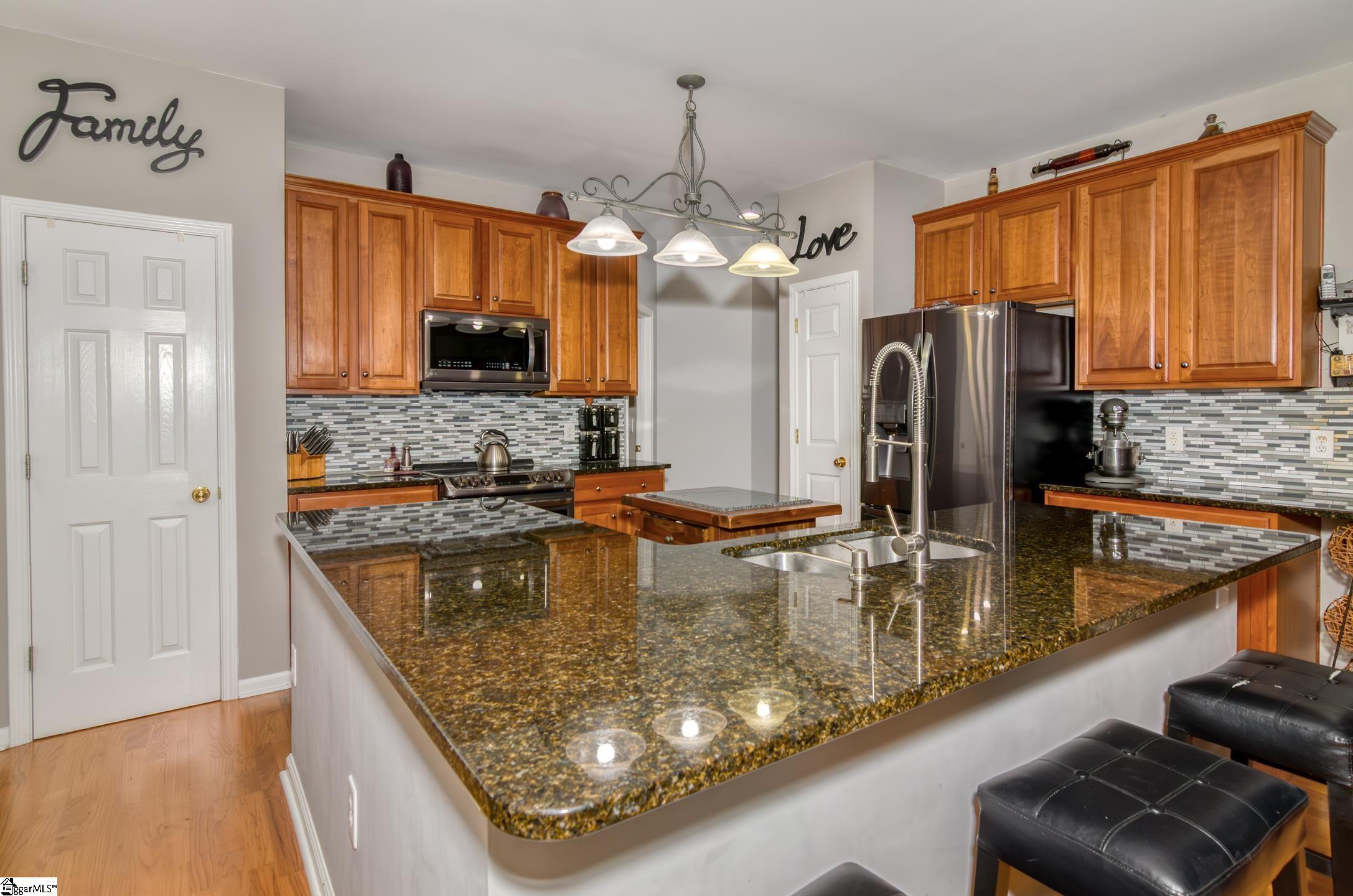 606 Greening Drive Simpsonville, SC 29681
