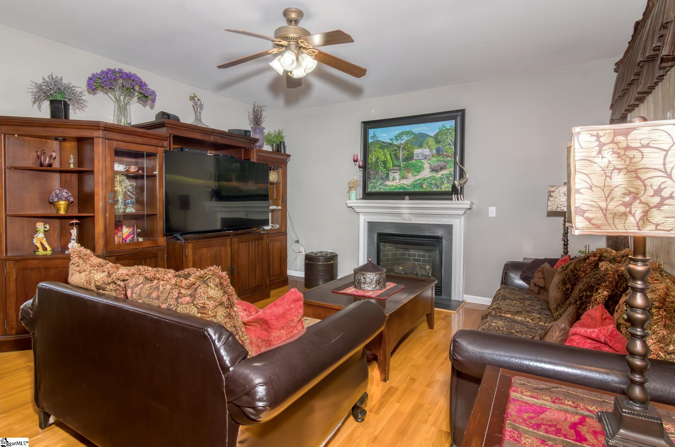 606 Greening Drive Simpsonville, SC 29681