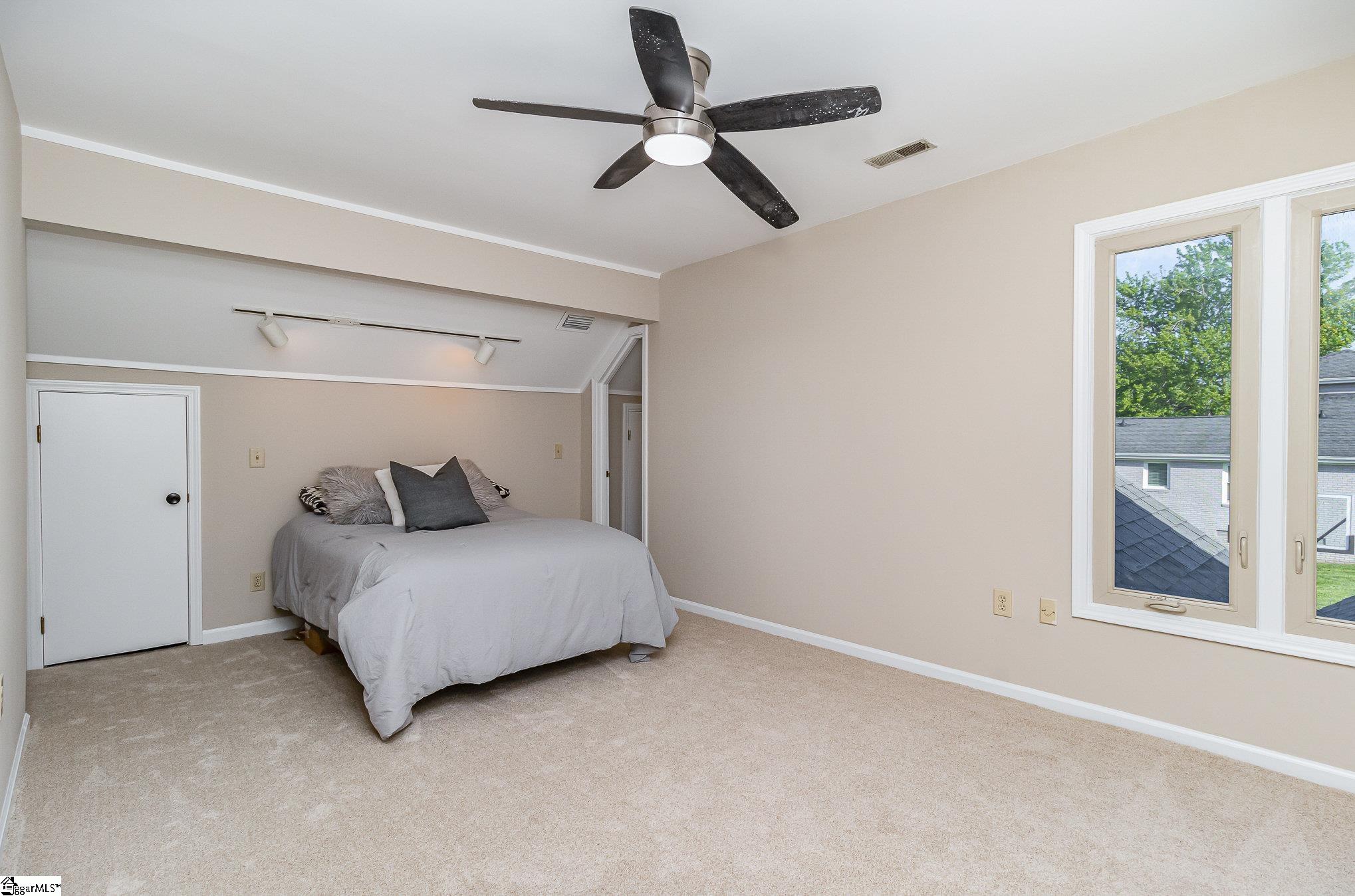 204 Carnoustie Drive Easley, SC 29642