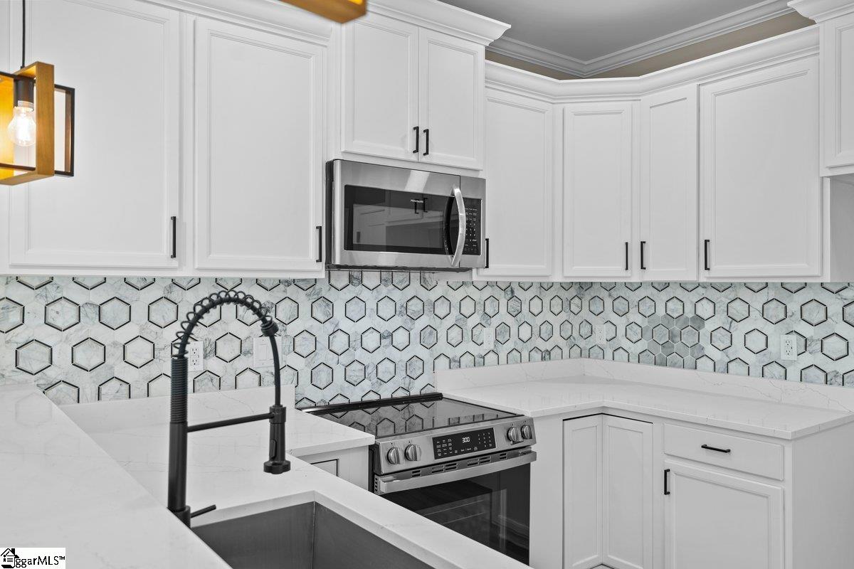 452 Tryon Street Spartanburg, SC 29301