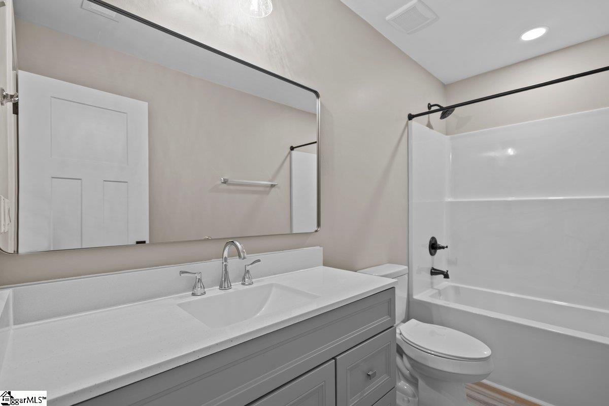 452 Tryon Street Spartanburg, SC 29301