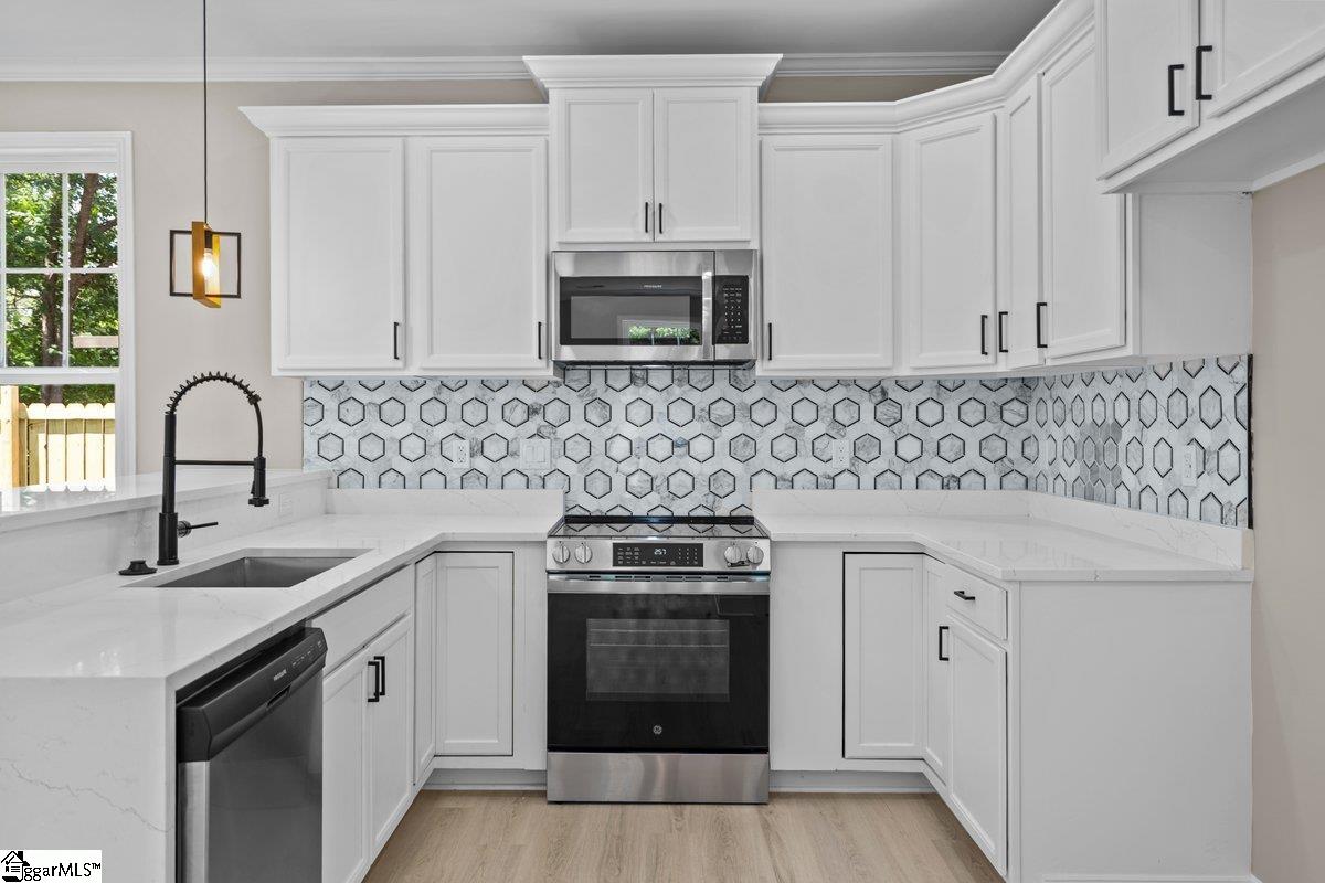 452 Tryon Street Spartanburg, SC 29301