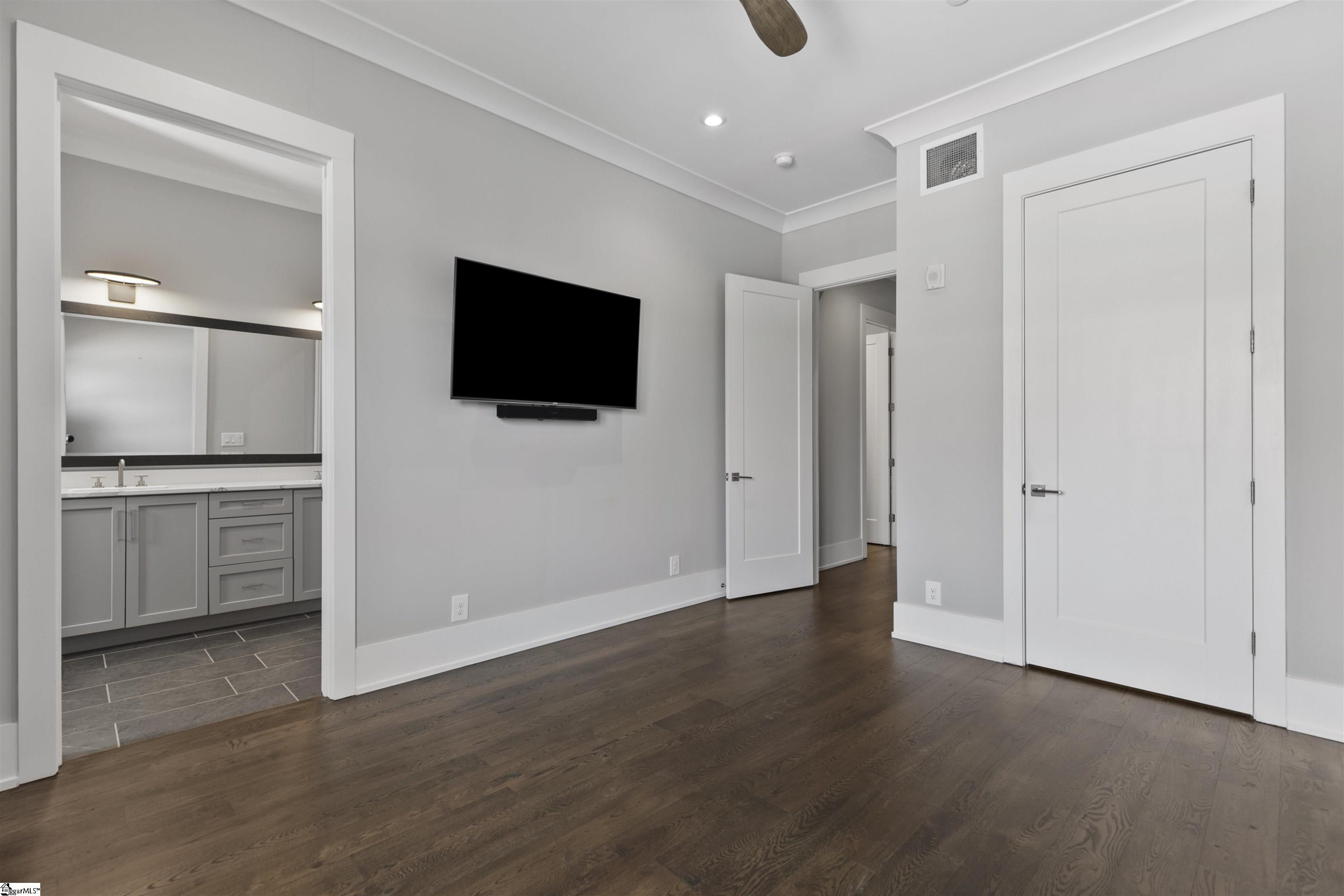 110 N Markley Street UNIT Unit 304 Greenville, SC 29601