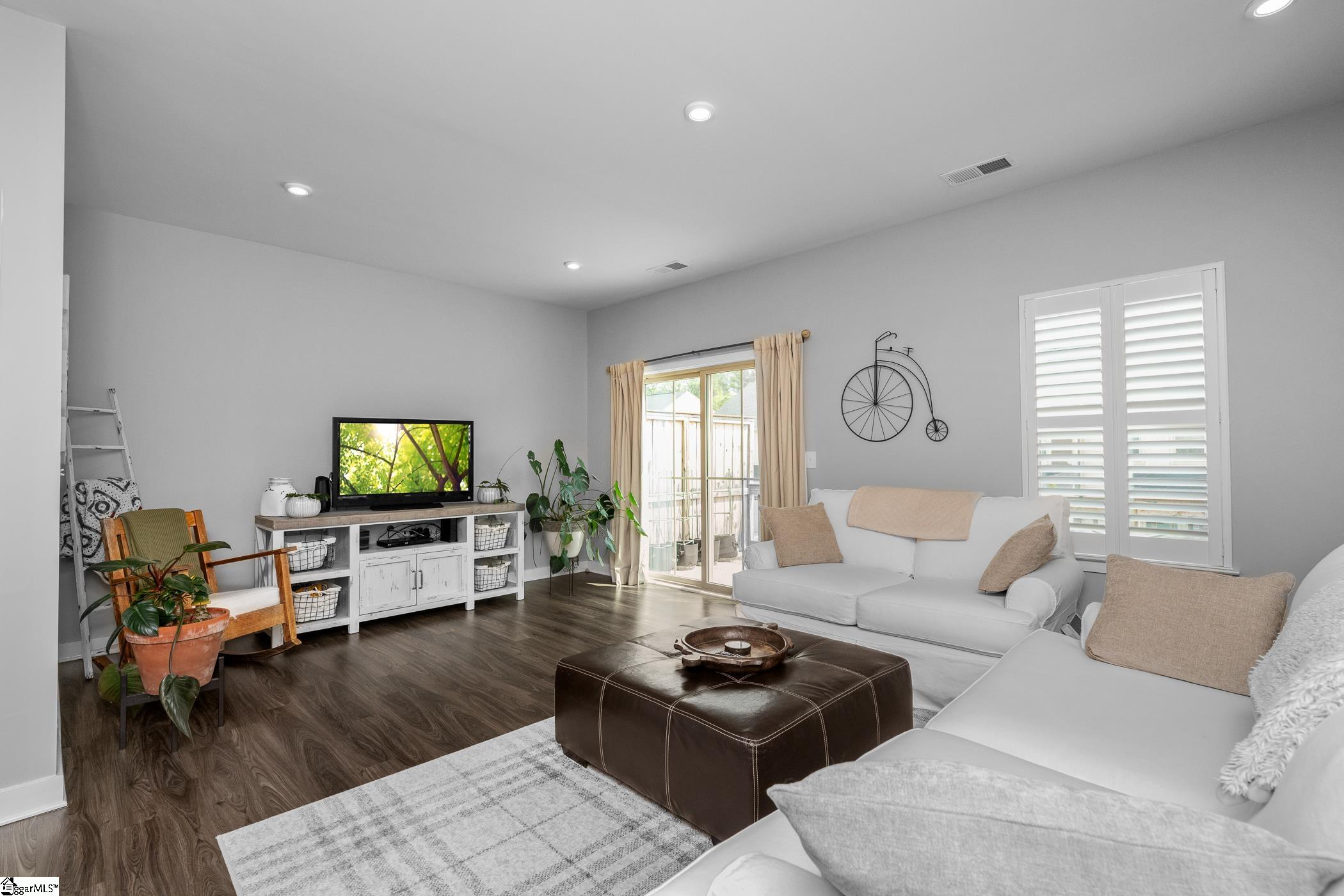20 Eagle Field Lane Greenville, SC 29607