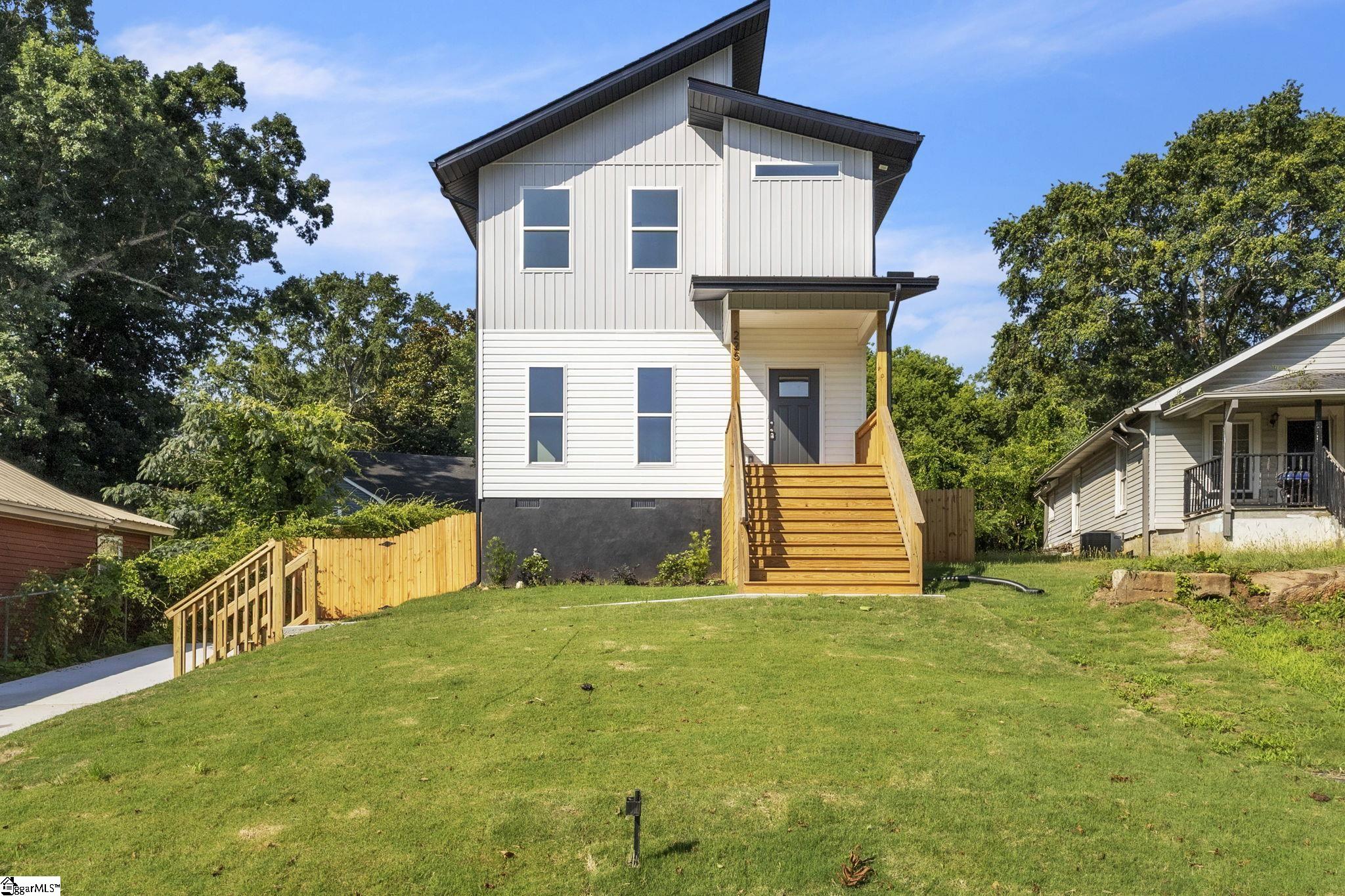 225 Goodrich Street Greenville, SC 29611