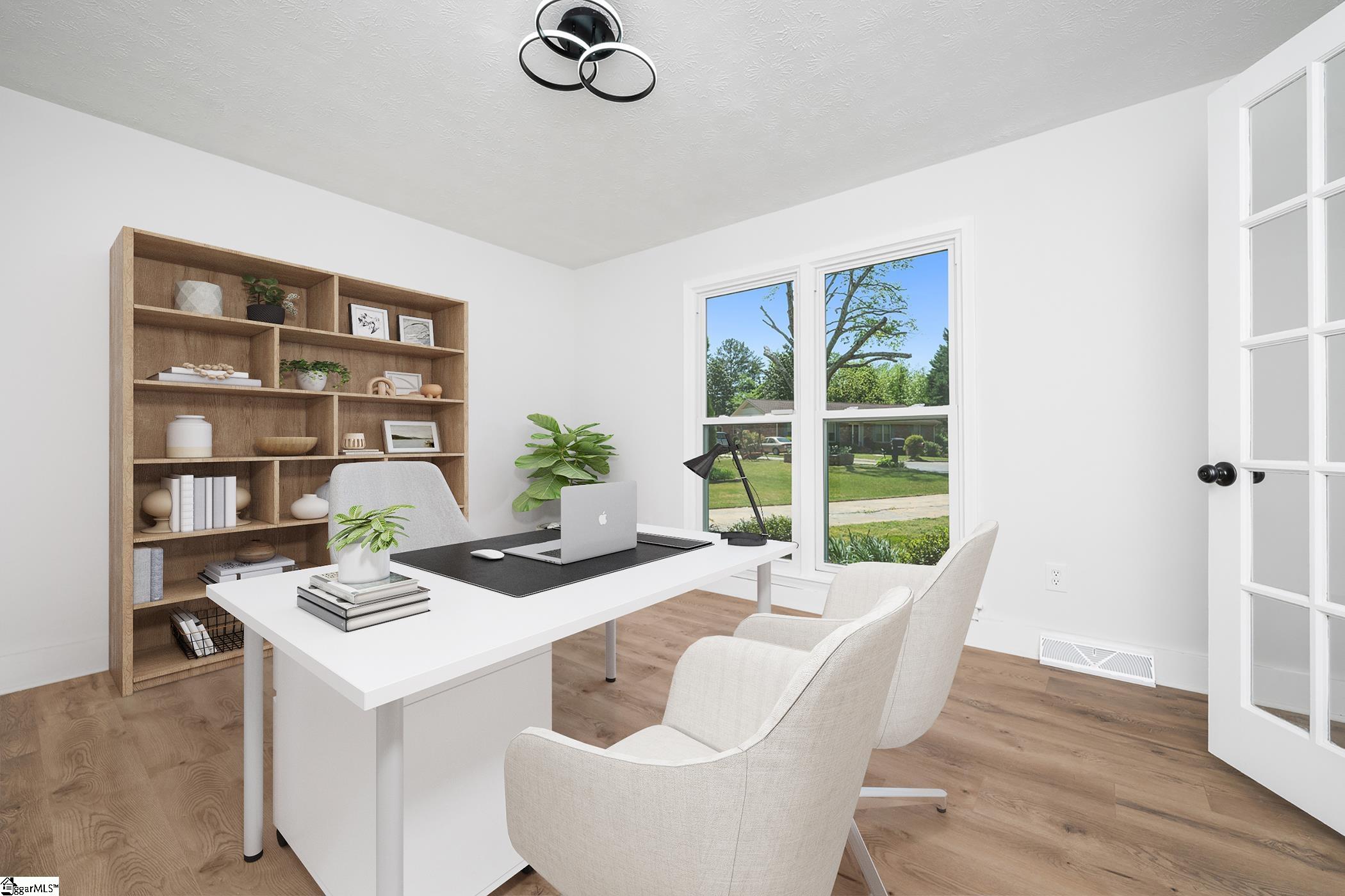 3 Hibourne Court Greenville, SC 29615