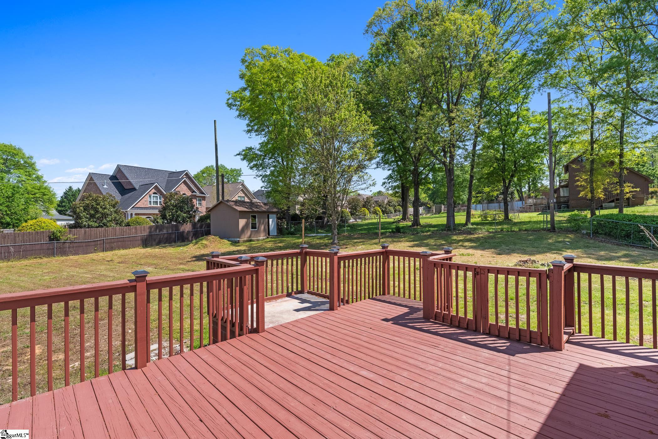 3 Hibourne Court Greenville, SC 29615