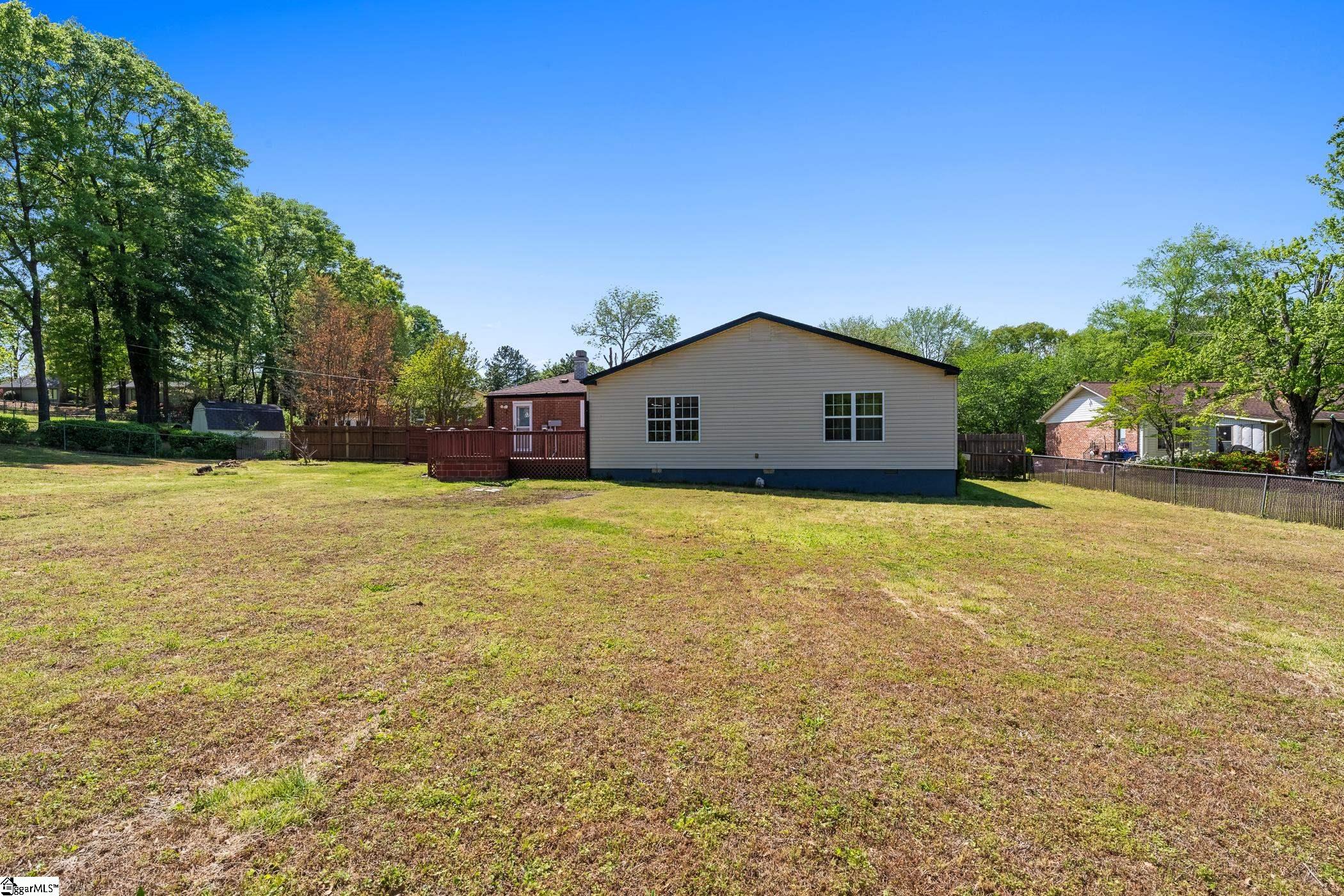 3 Hibourne Court Greenville, SC 29615