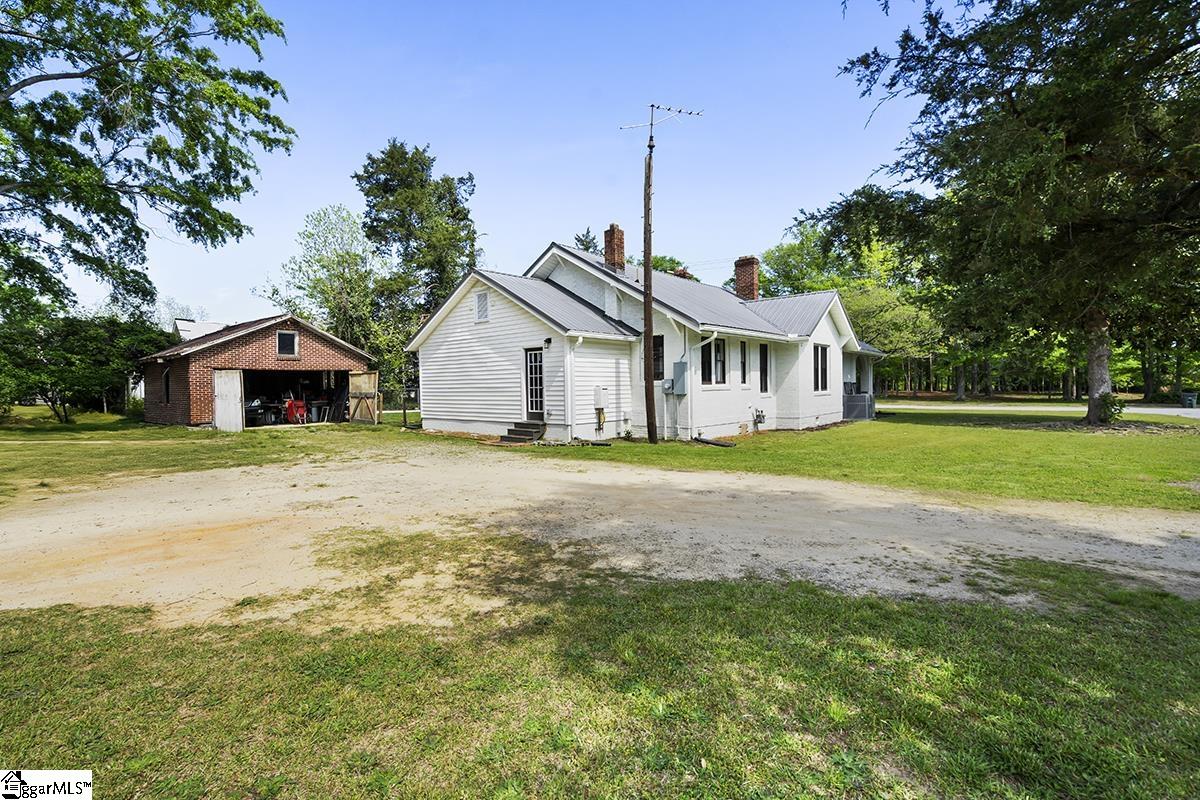 501 N Adair Street Clinton, SC 29325